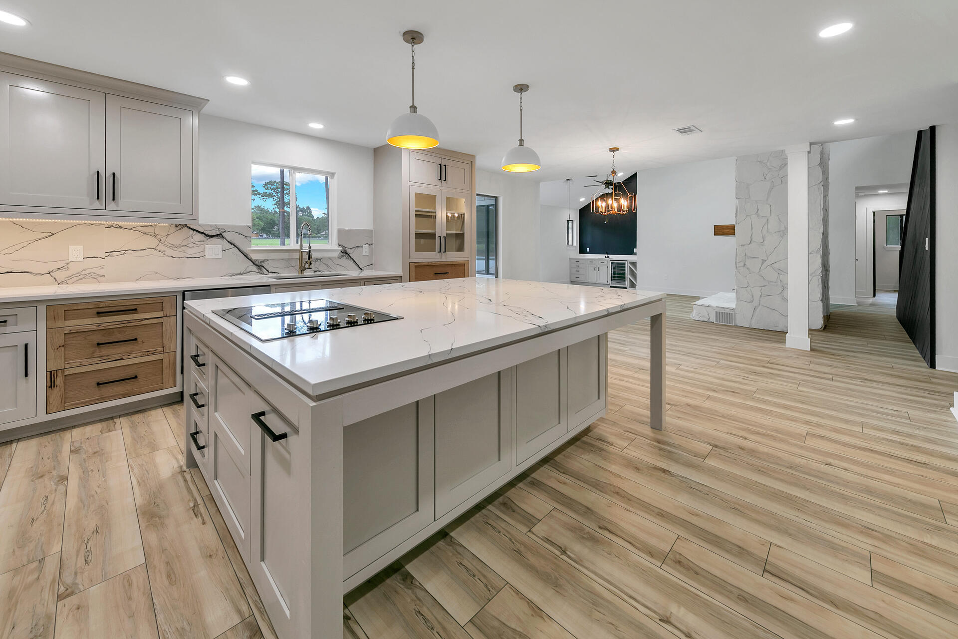 ROCKY BAYOU COUNTRY CLUB ESTATES 3 - Residential