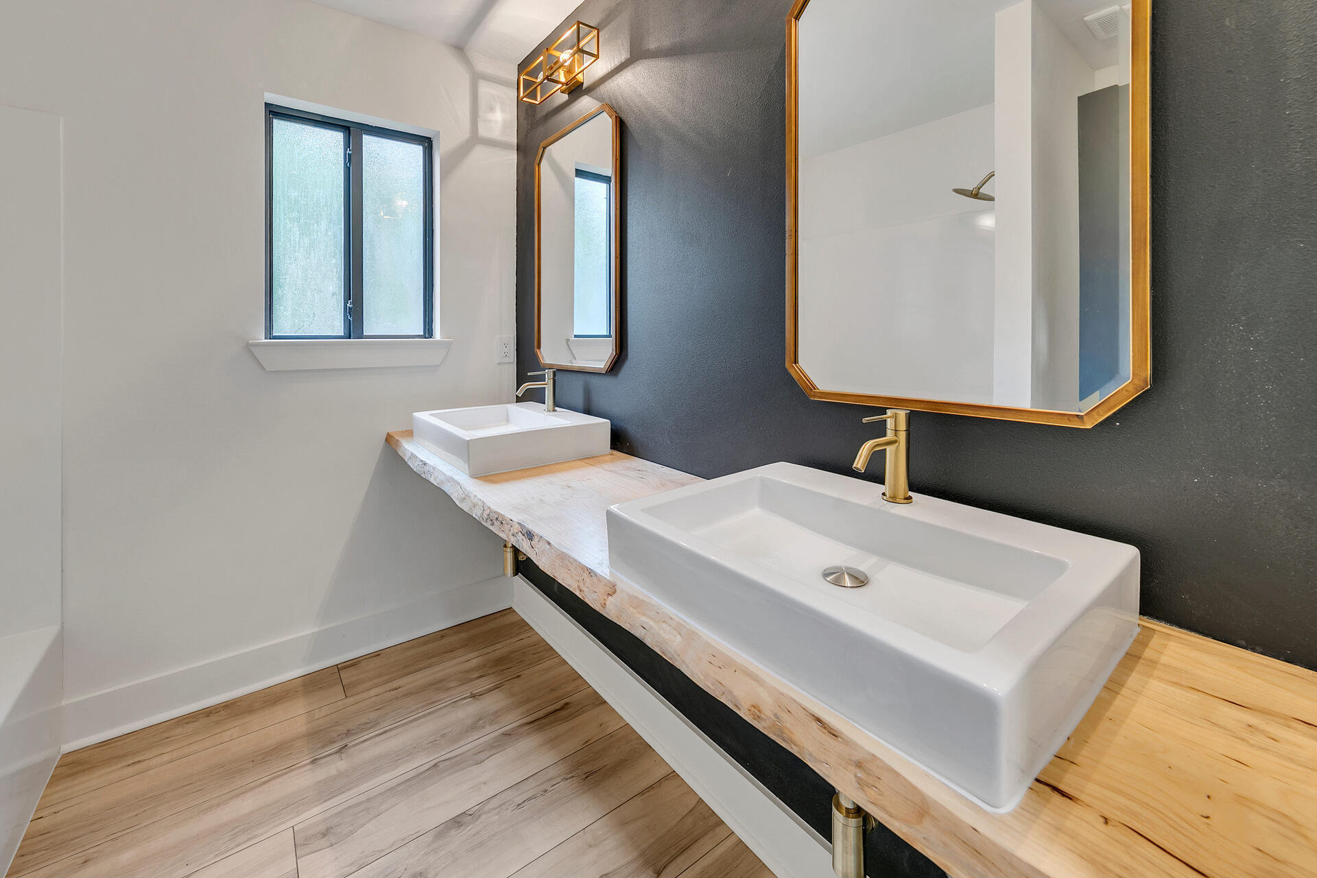 ROCKY BAYOU COUNTRY CLUB ESTATES 3 - Residential