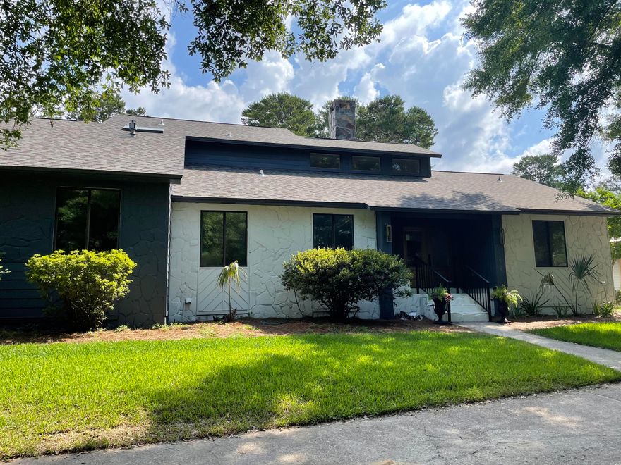 Outstanding renovated Rocky Bayou home with a gunite pool and ample parking in the circle driveway!  This home has absolutely everything you are looking for and it has been completed remodelled! Everything is new from the front doors to the vinyl floors, gorgeous lighting, all cabinetry is custom with Hickory drawers, quartz counters, custom tile, the list goes on! Once you enter the front door you will be greated by a wonderful entryway which opens to the living room, fireplace and vaulted ceilings and opens to the stunning custom chef's kitchen with all new appliances such as a double oven, electric cooktop with downdraft, and frdige. The custom cabinetry in impressive with zero edge counters on the oversized island.