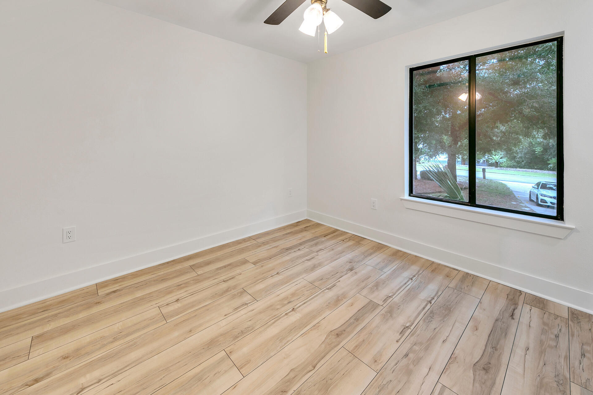 ROCKY BAYOU COUNTRY CLUB ESTATES 3 - Residential