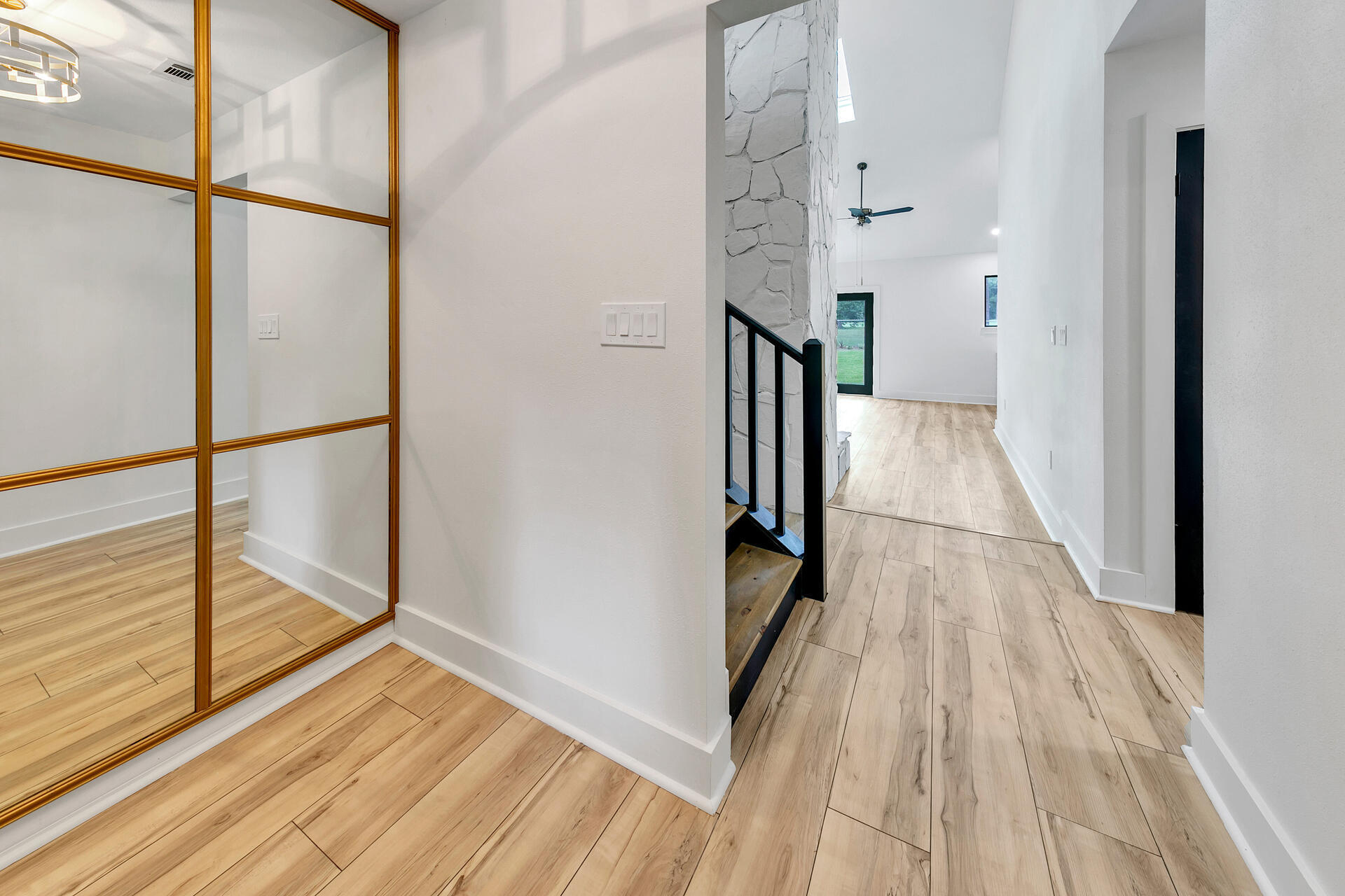 ROCKY BAYOU COUNTRY CLUB ESTATES 3 - Residential