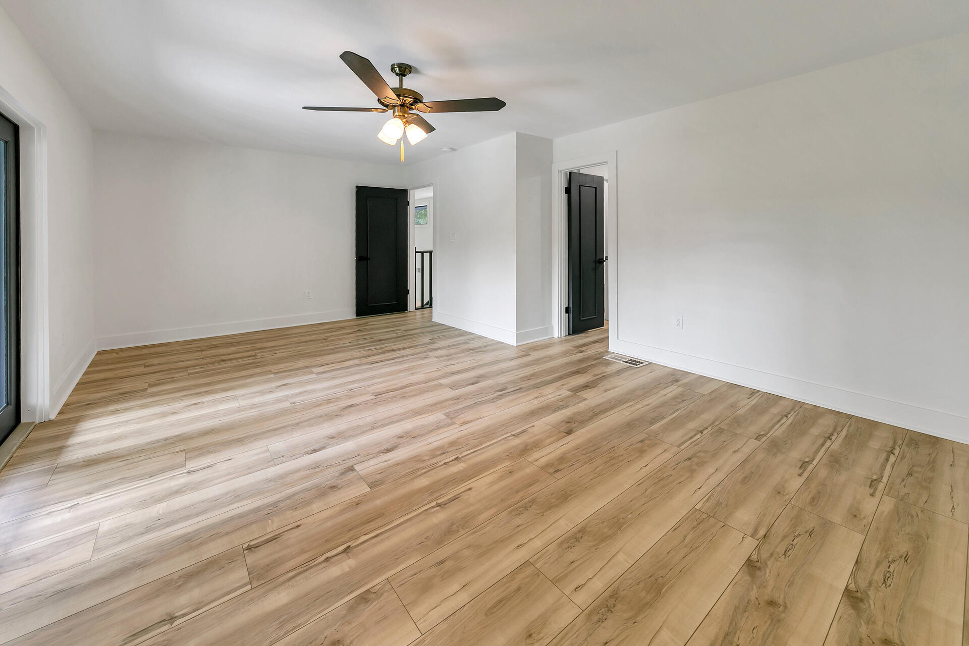 ROCKY BAYOU COUNTRY CLUB ESTATES 3 - Residential