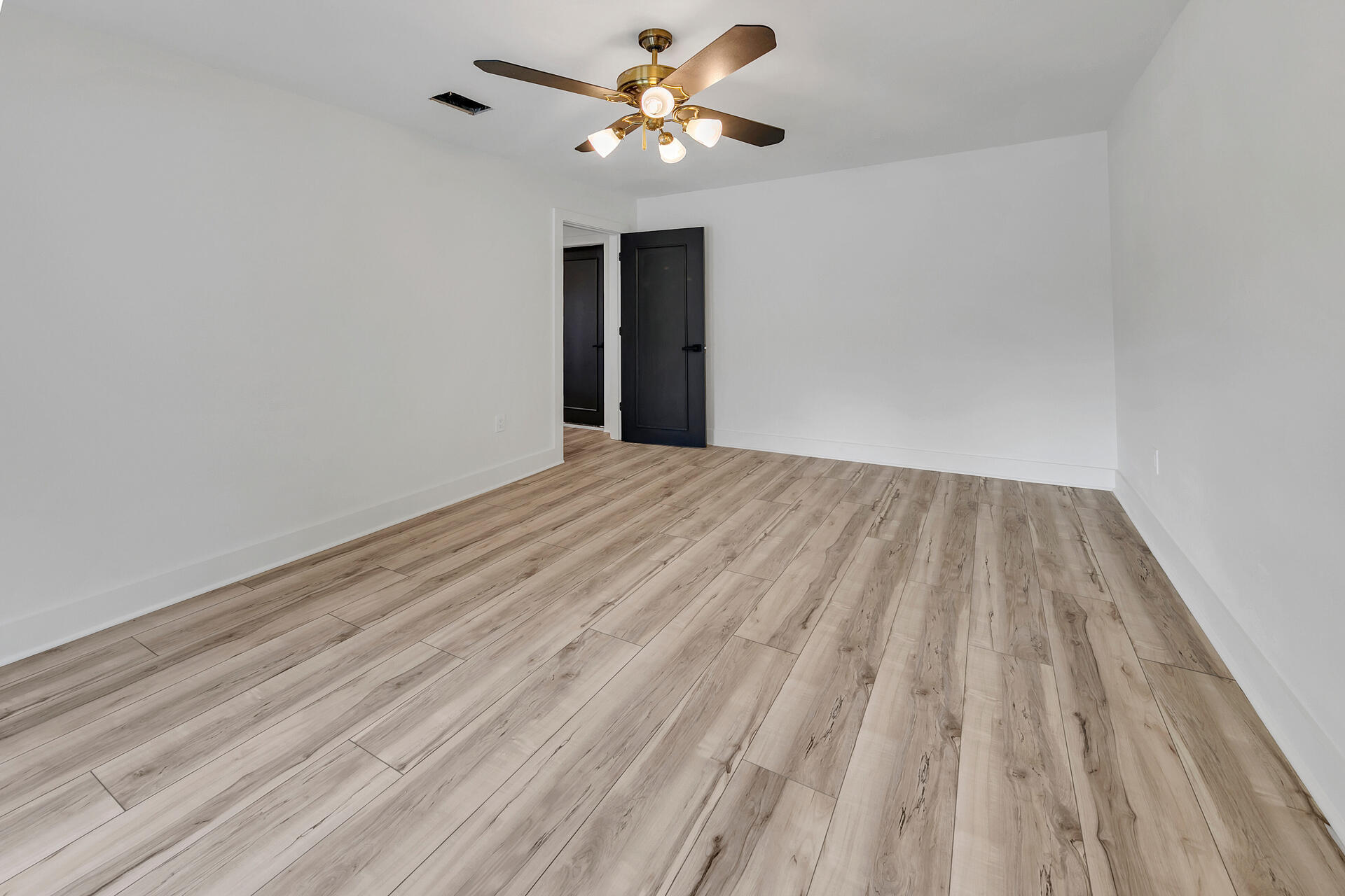 ROCKY BAYOU COUNTRY CLUB ESTATES 3 - Residential