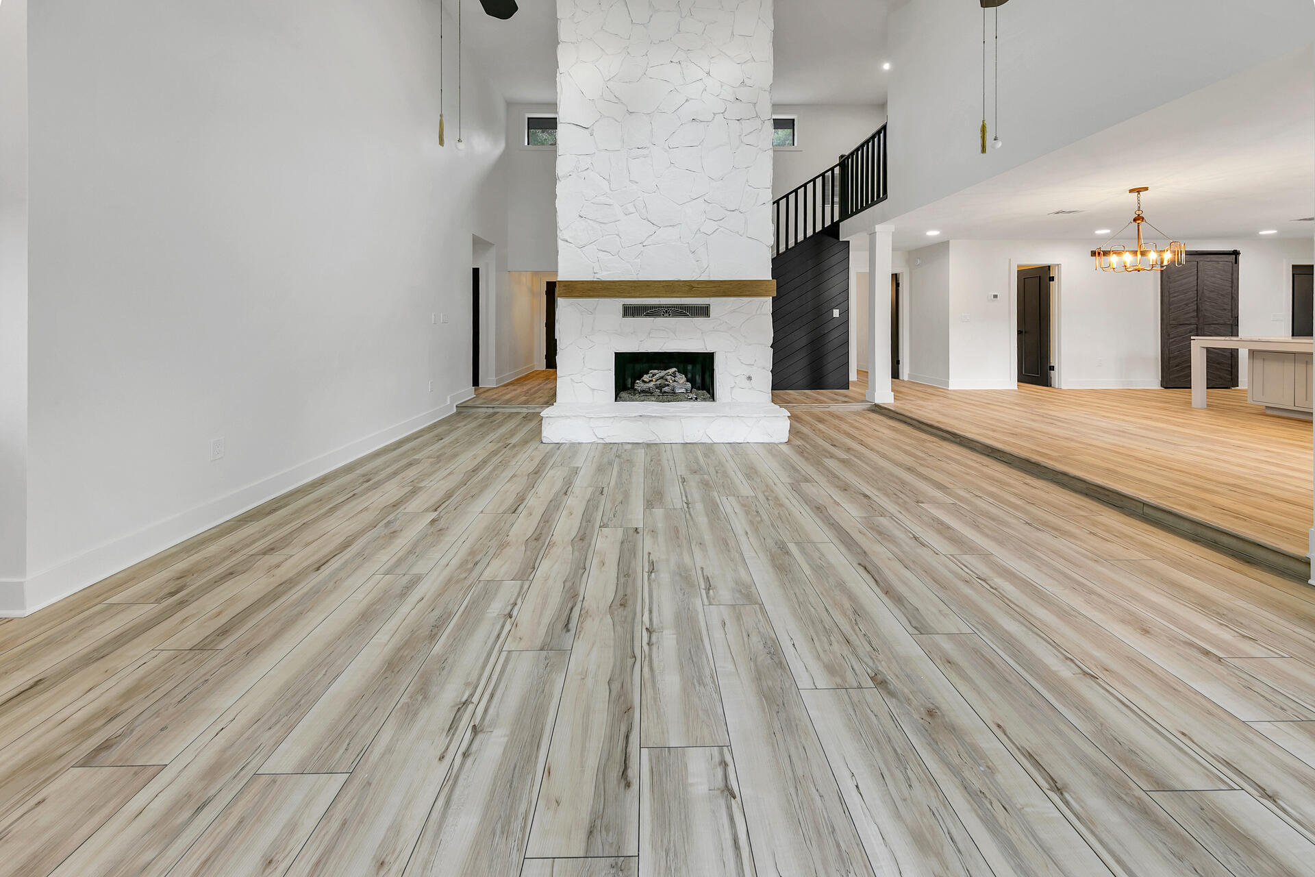 ROCKY BAYOU COUNTRY CLUB ESTATES 3 - Residential