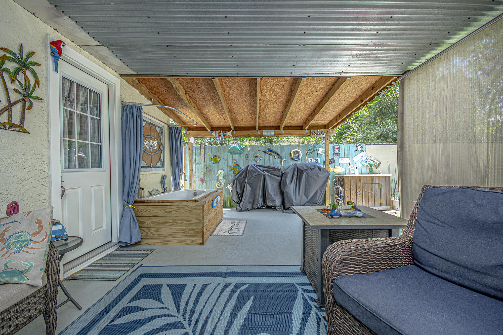 SILVER SANDS UNIT 1 - Residential