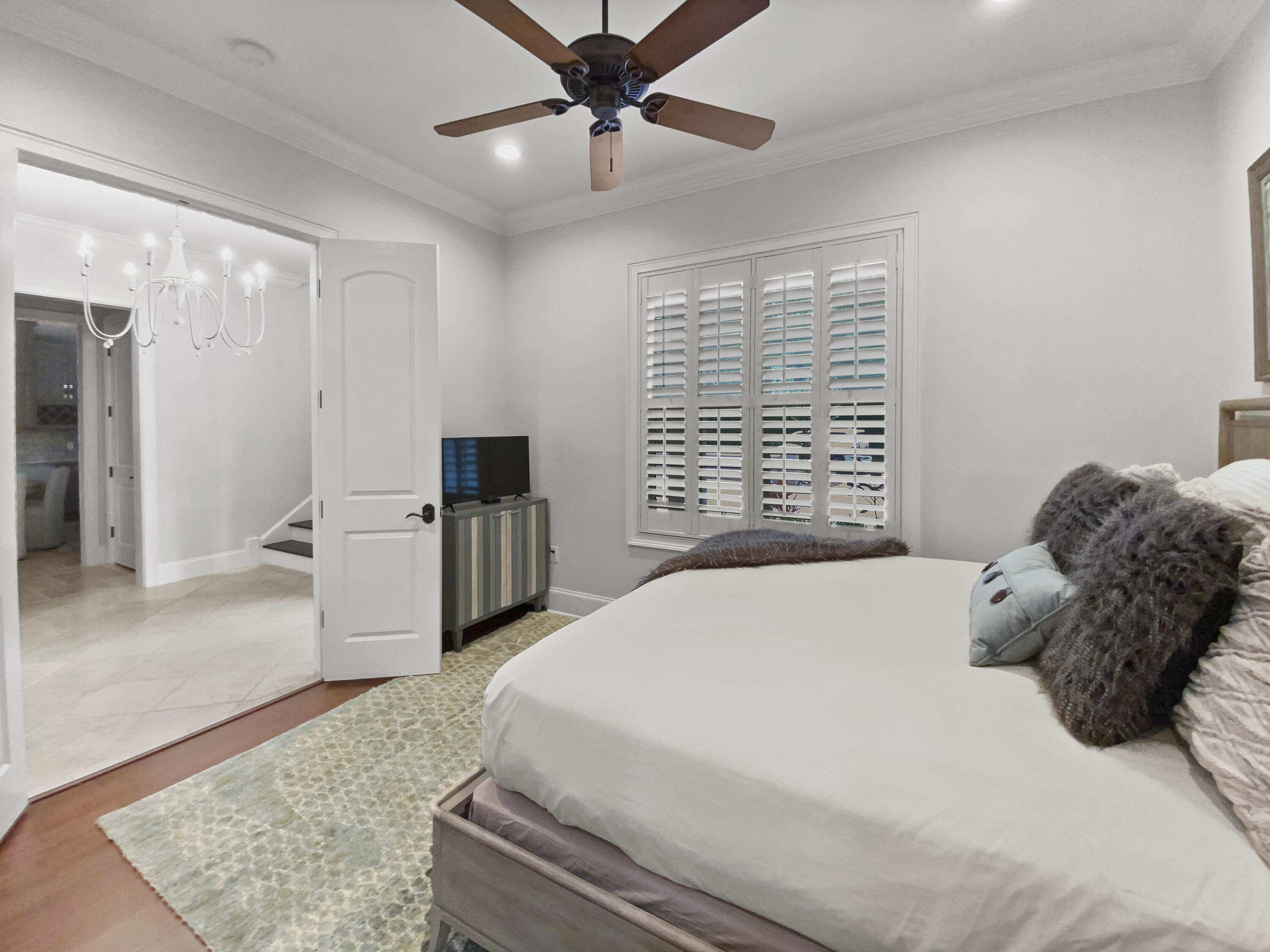 BURNT PINE - Residential