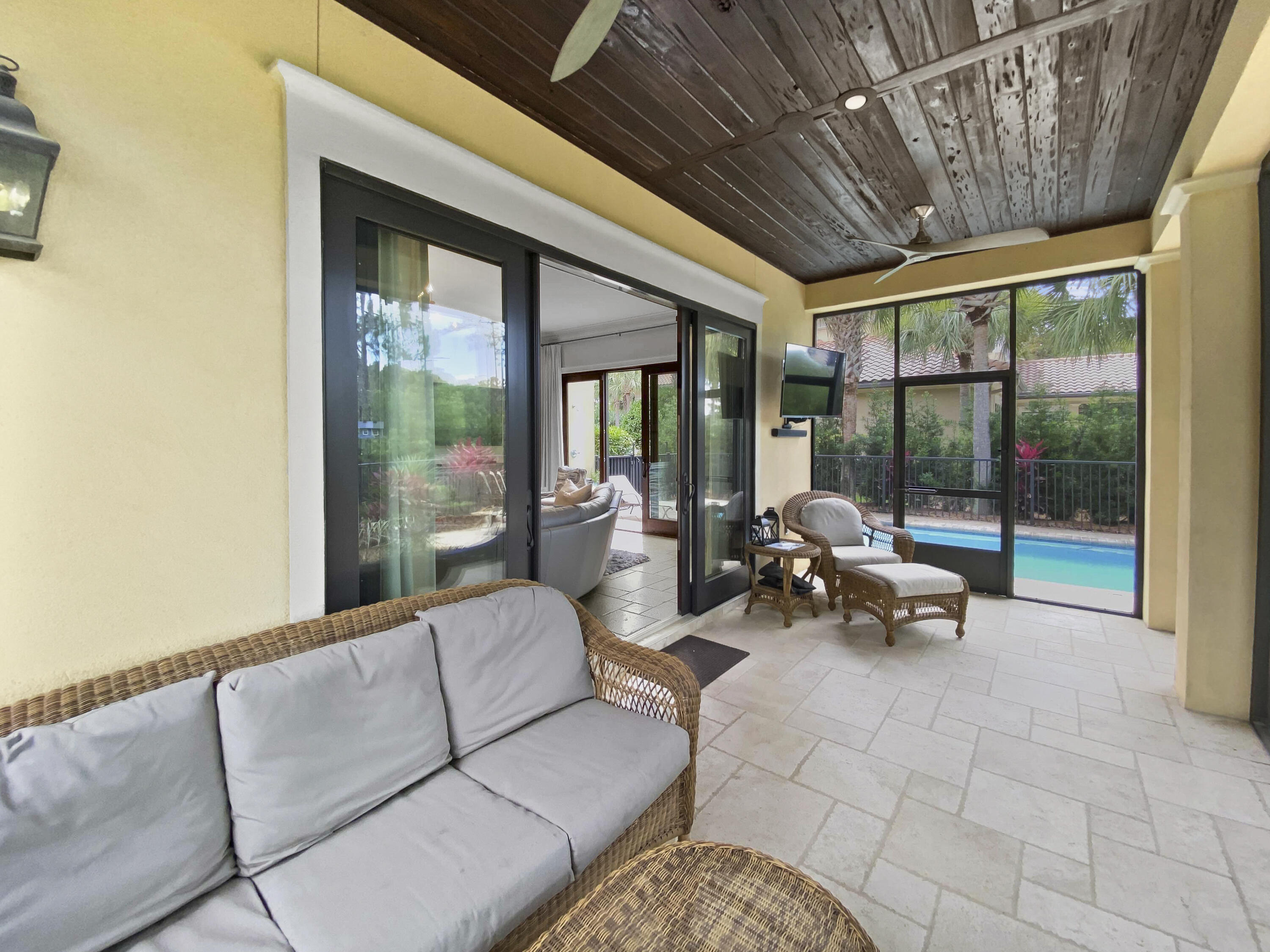 BURNT PINE - Residential