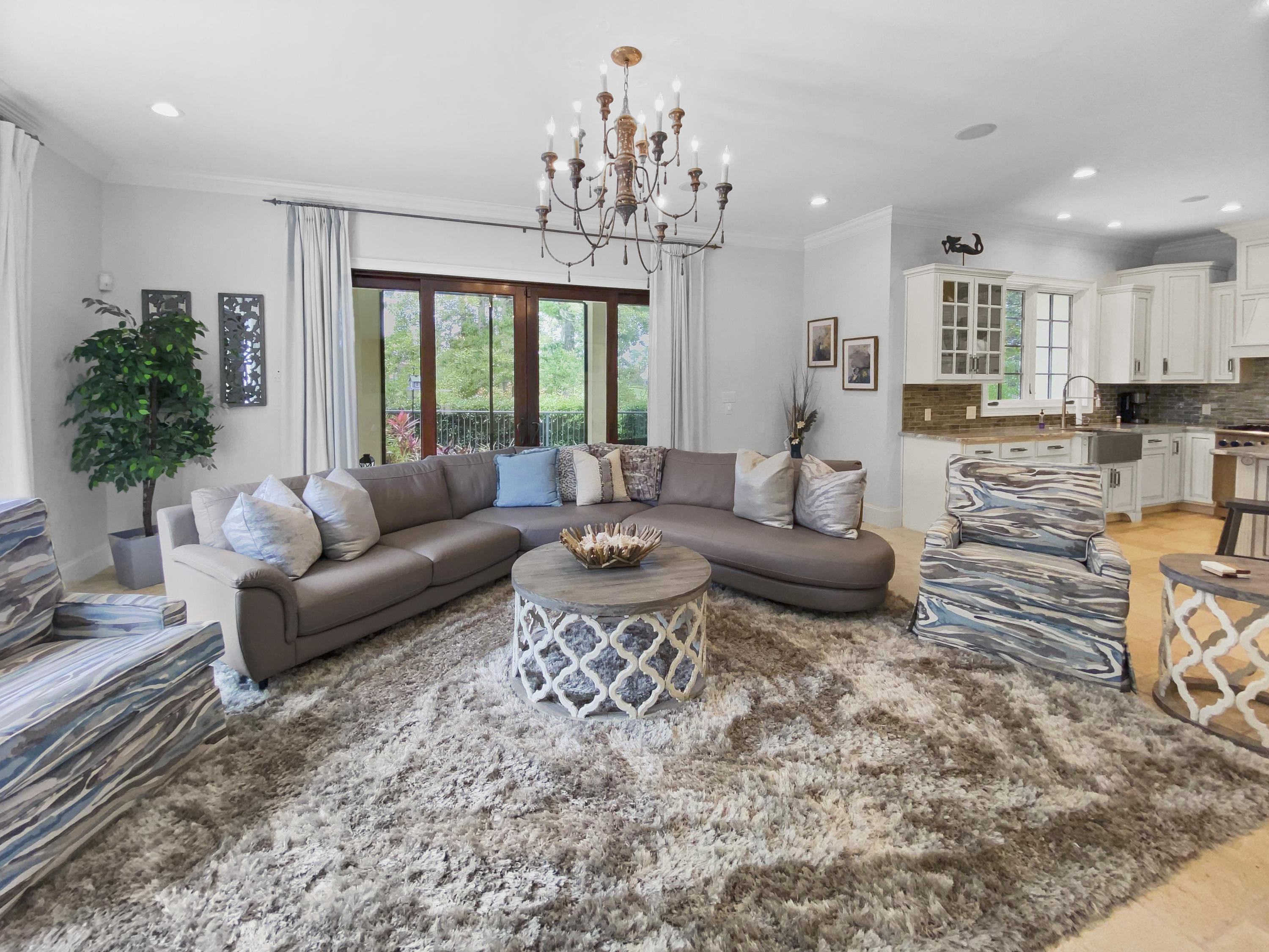 BURNT PINE - Residential