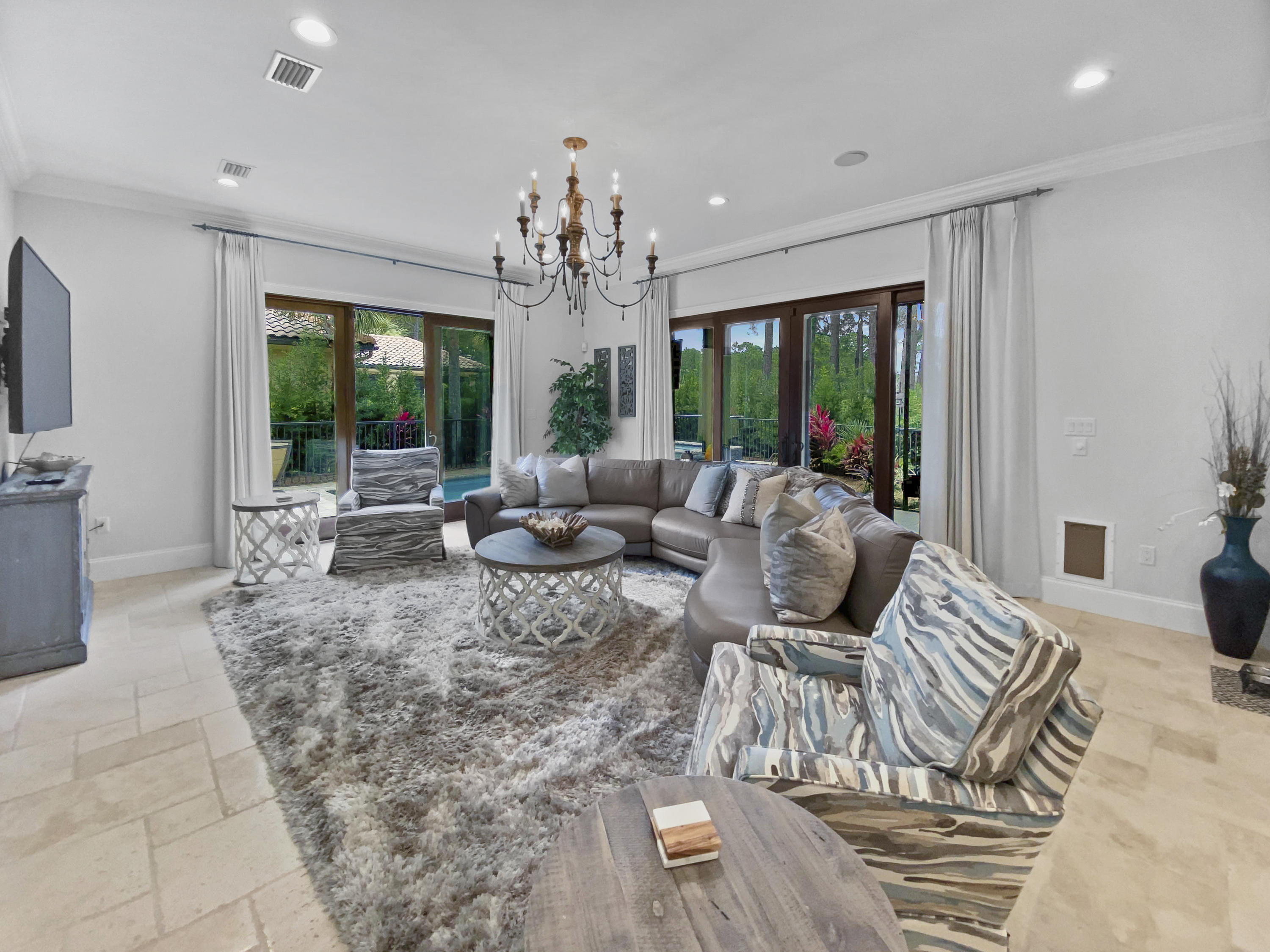 BURNT PINE - Residential