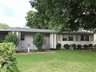 OAK TREE PARK - Residential