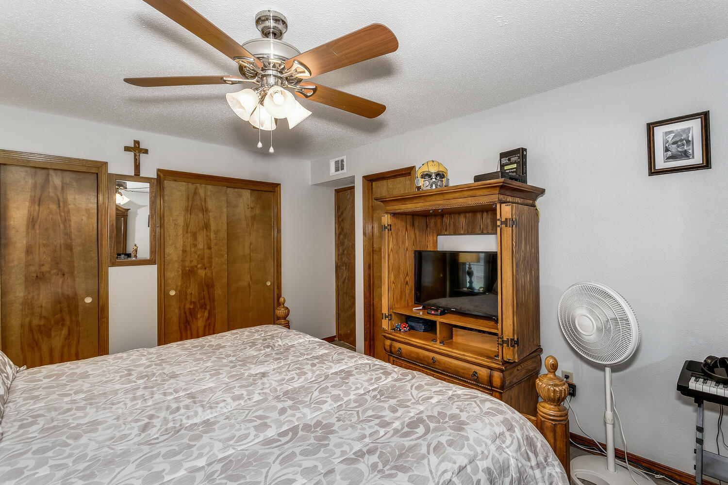 WHITNEY PINES - Residential