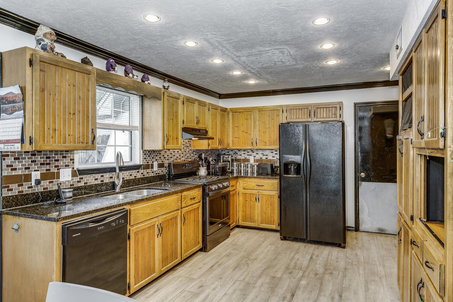 WHITNEY PINES - Residential