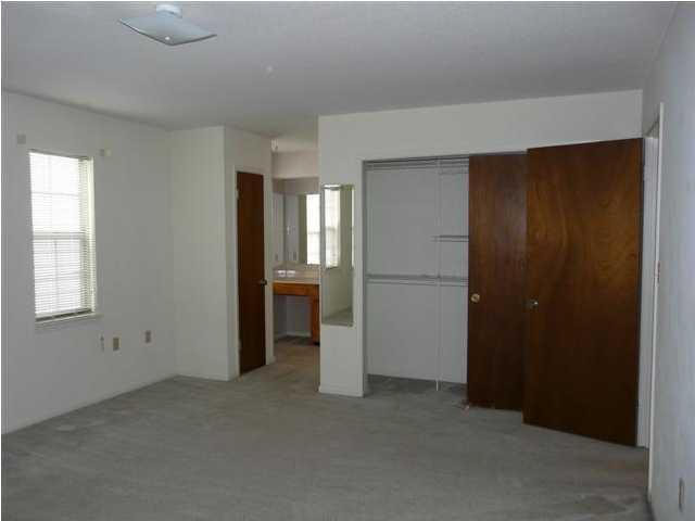 GREEN ARBOR T/H - Residential