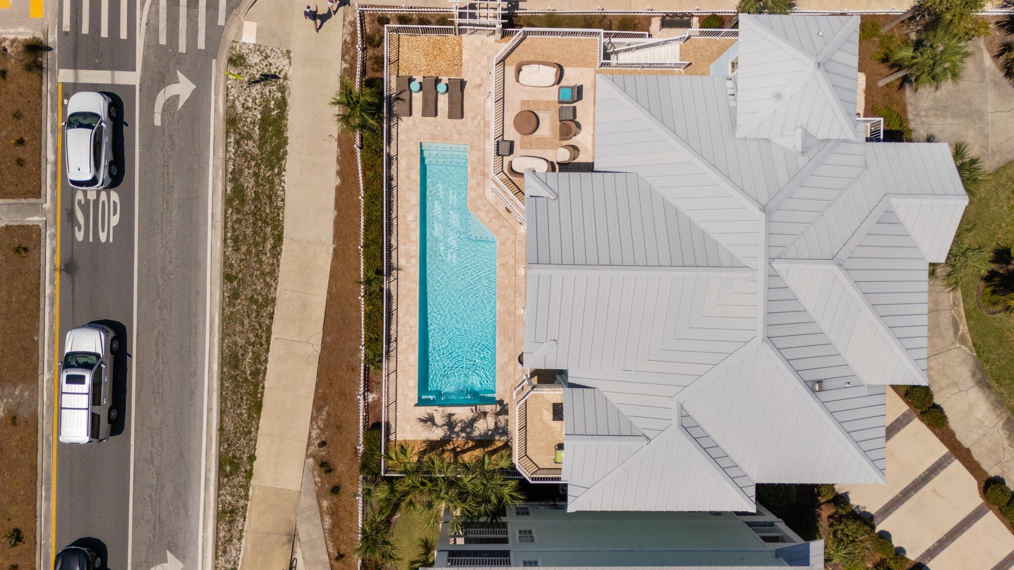 CRYSTAL SHORES - Residential
