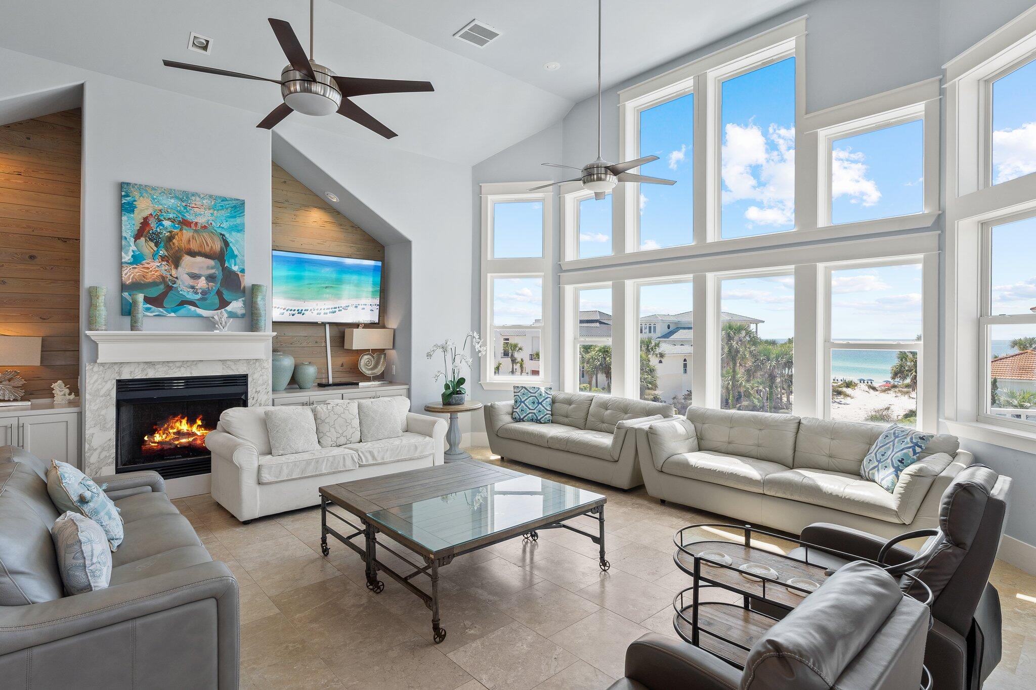 CRYSTAL SHORES - Residential