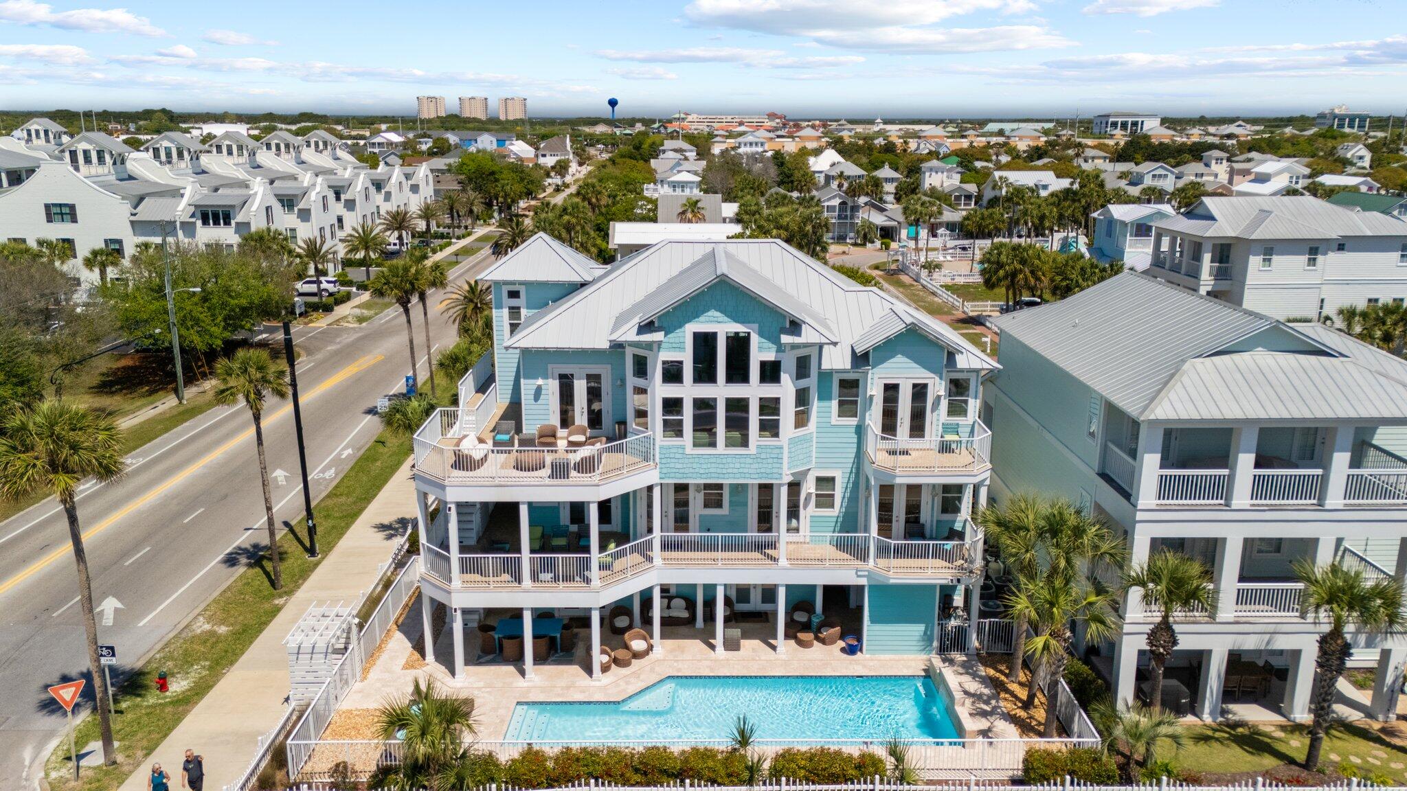 CRYSTAL SHORES - Residential