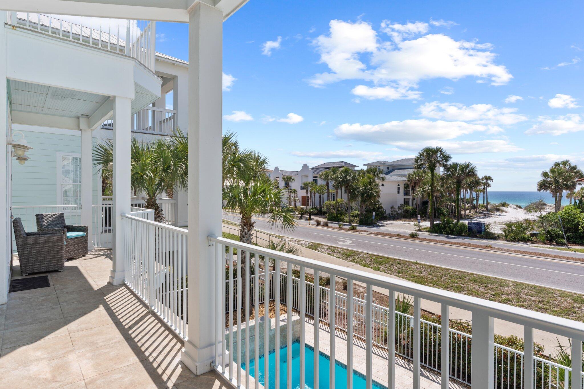 CRYSTAL SHORES - Residential