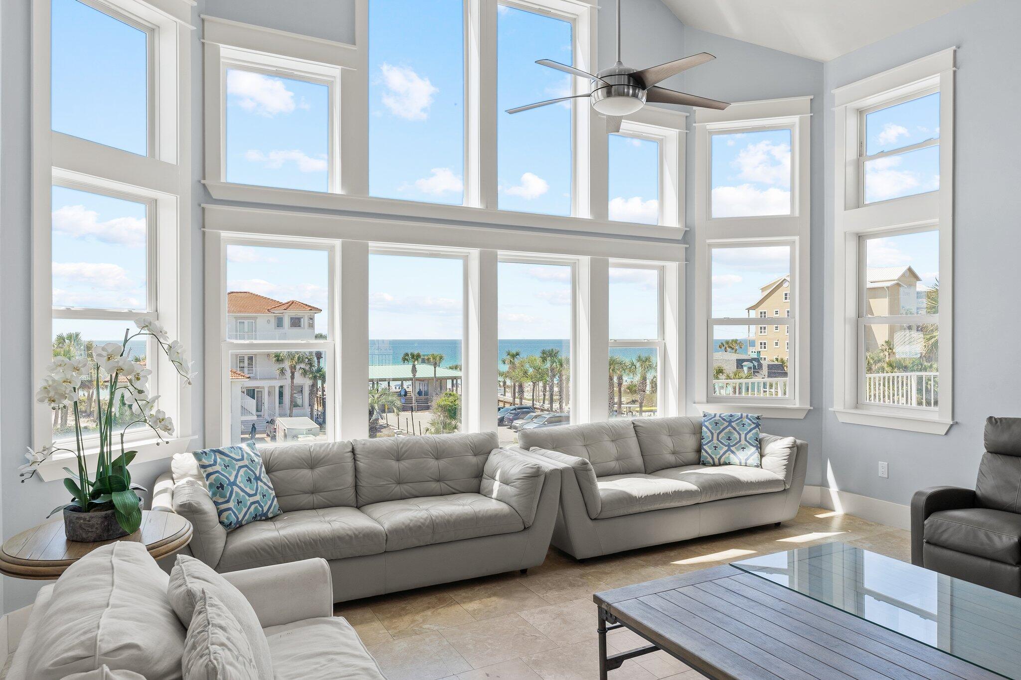 CRYSTAL SHORES - Residential