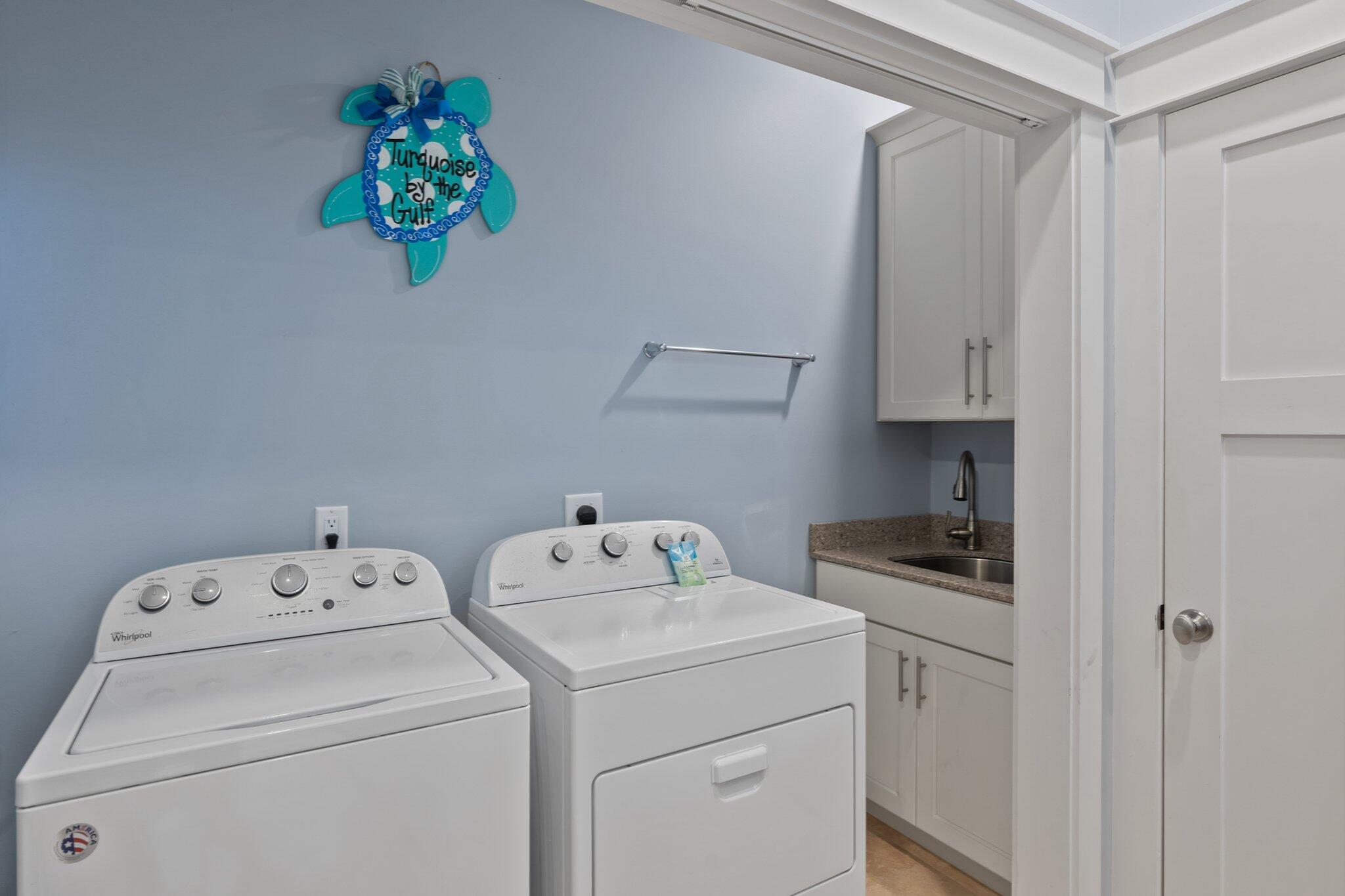 CRYSTAL SHORES - Residential