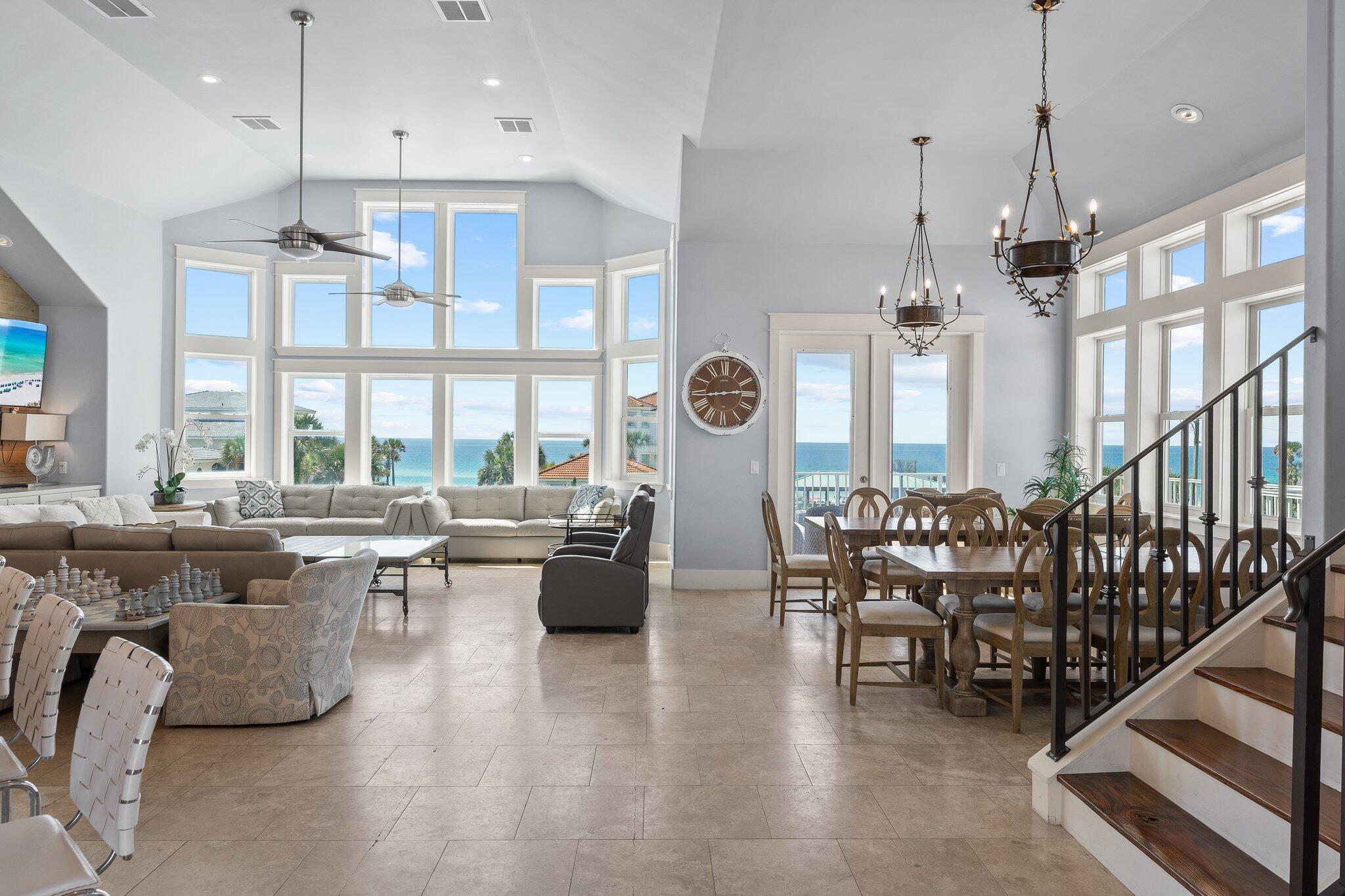 CRYSTAL SHORES - Residential