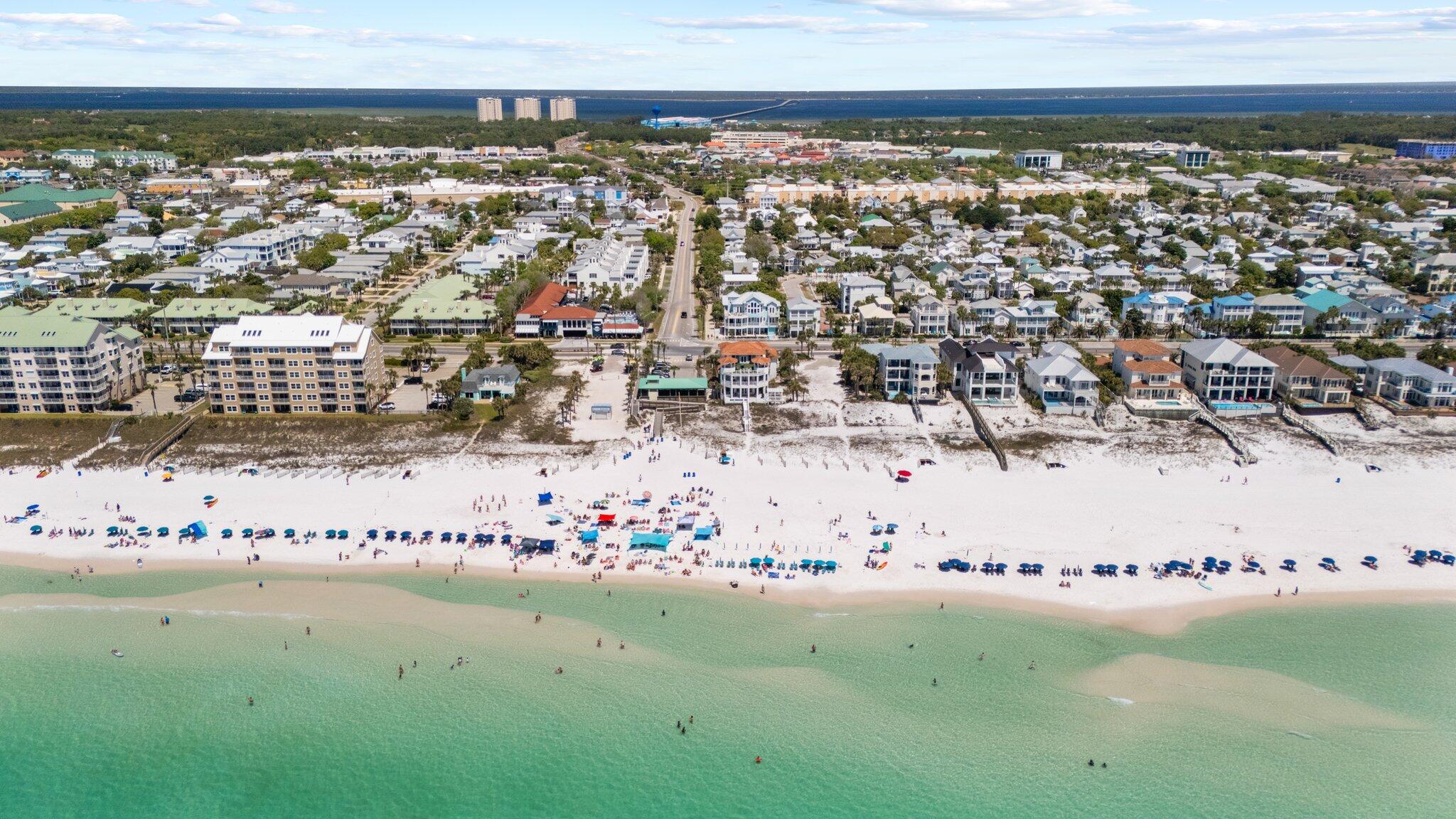 CRYSTAL SHORES - Residential