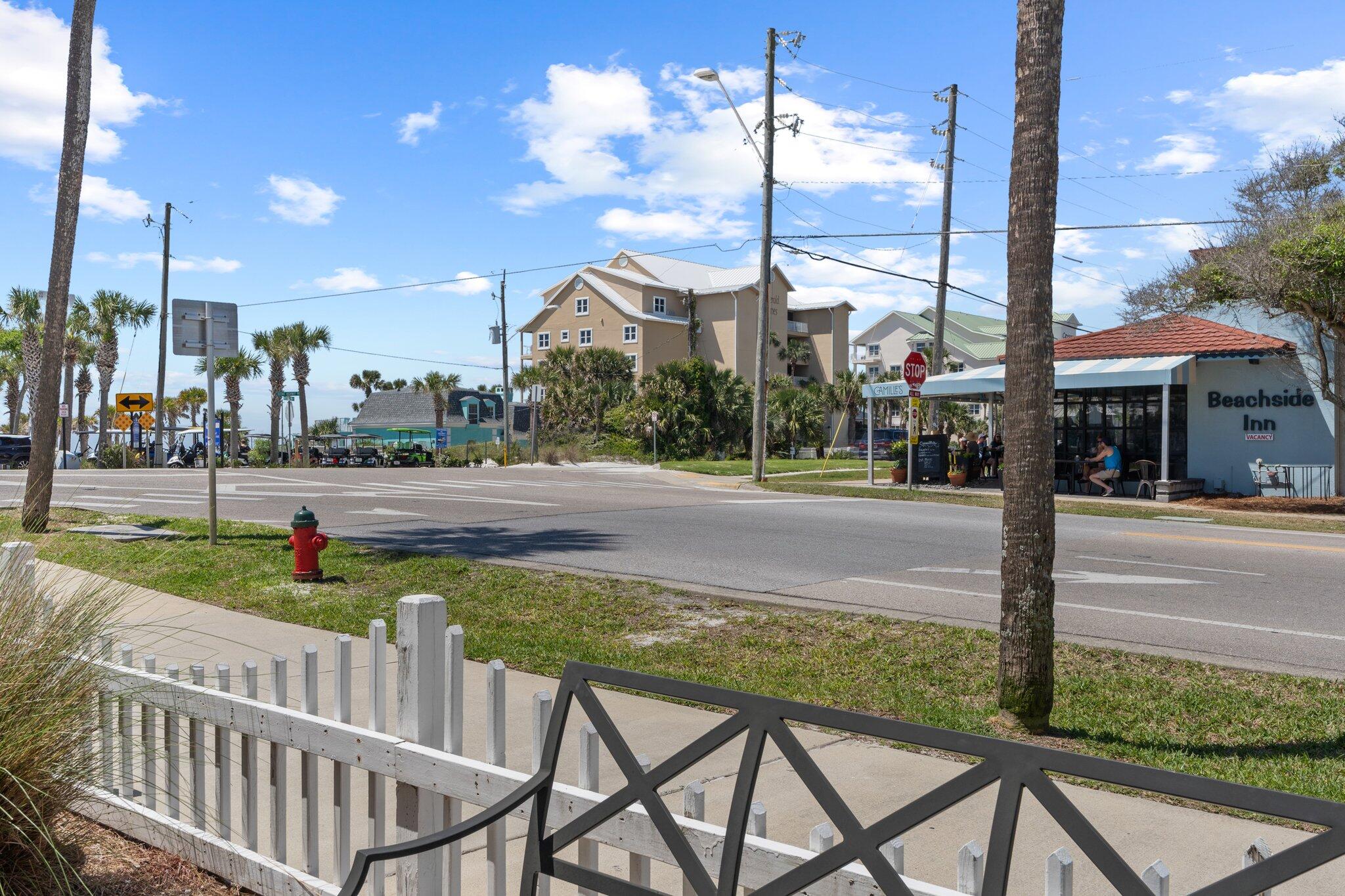 CRYSTAL SHORES - Residential
