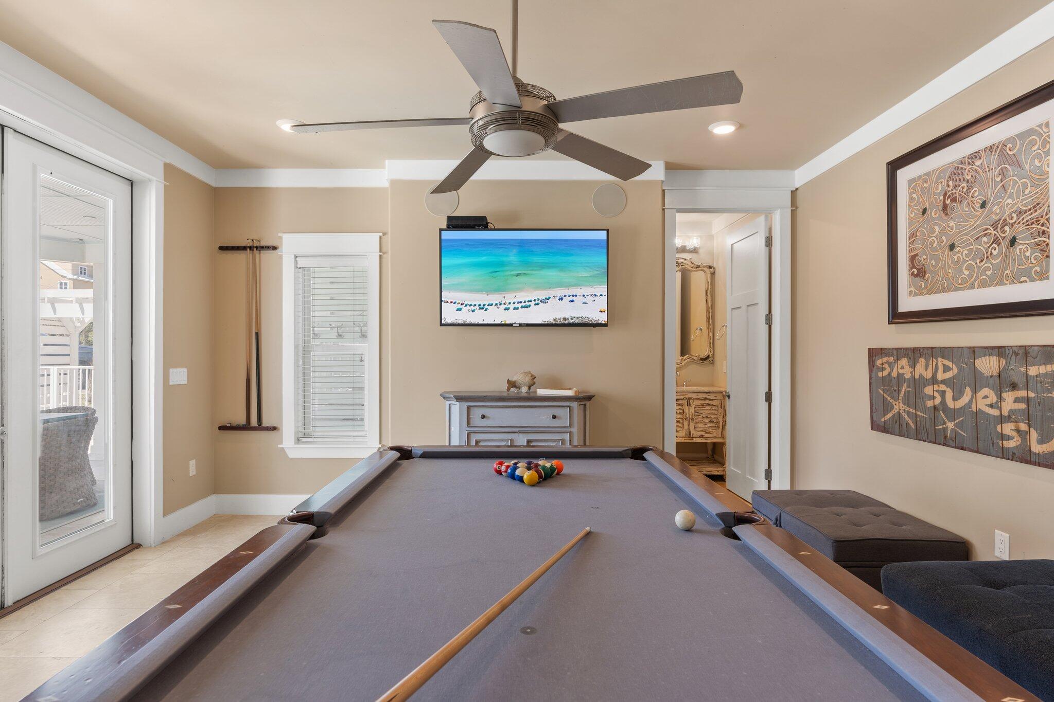 CRYSTAL SHORES - Residential