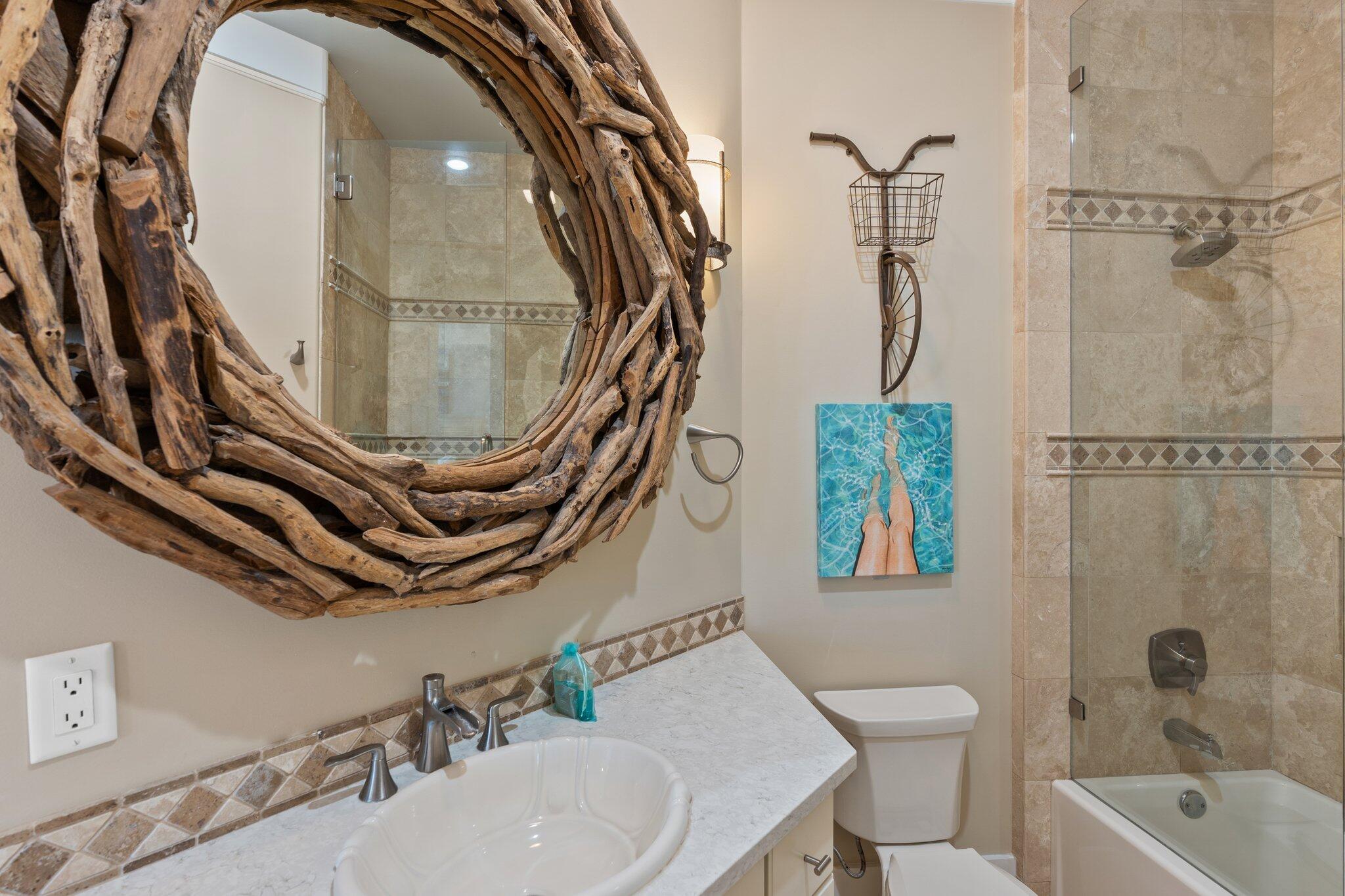 CRYSTAL SHORES - Residential