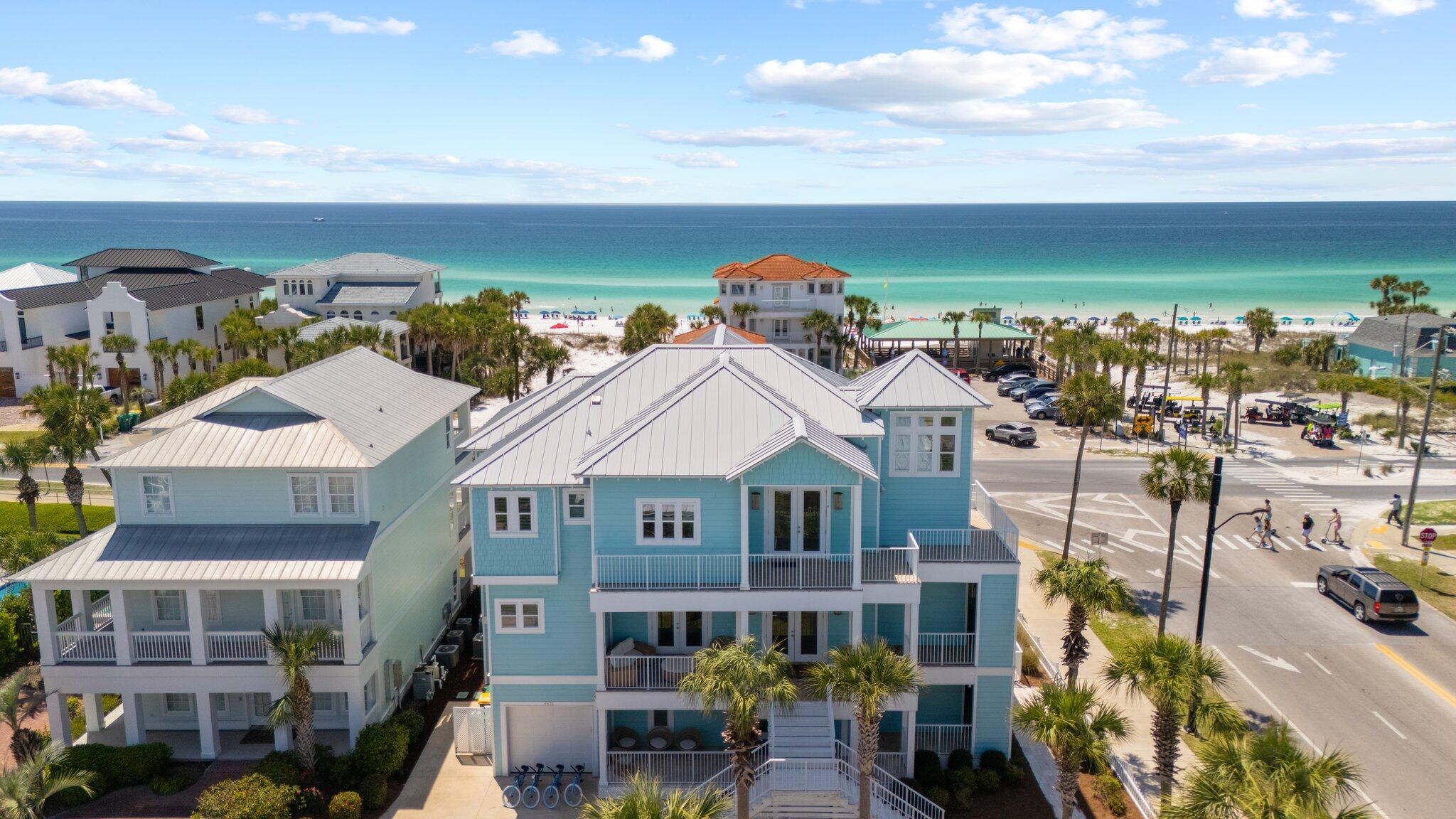 CRYSTAL SHORES - Residential