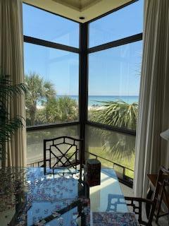 REGENCY TOWERS - Residential