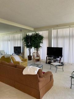 REGENCY TOWERS - Residential