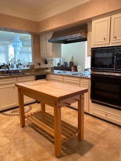 REGENCY TOWERS - Residential