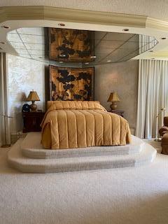 REGENCY TOWERS - Residential