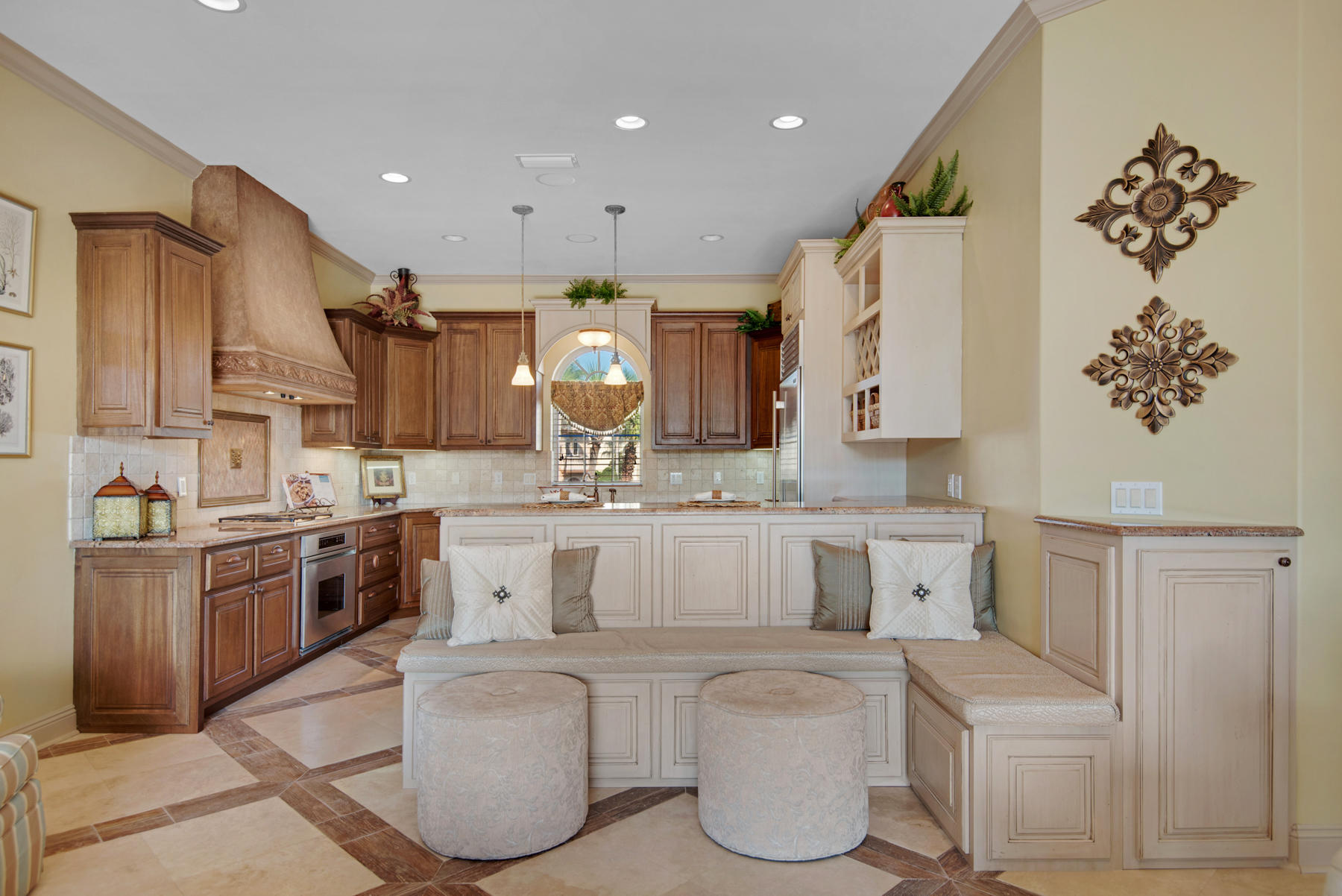 SAINT TROPEZ - Residential