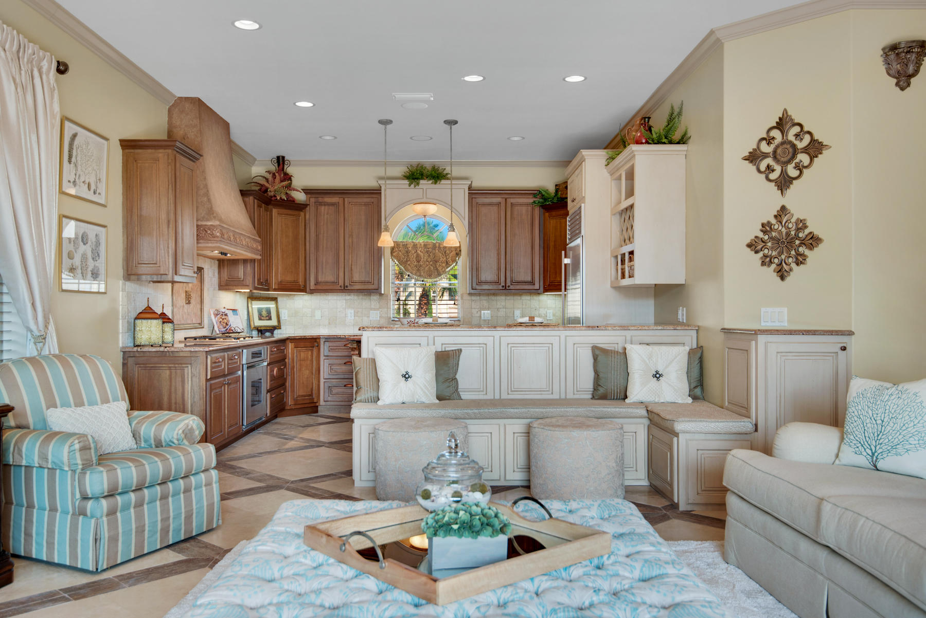 SAINT TROPEZ - Residential