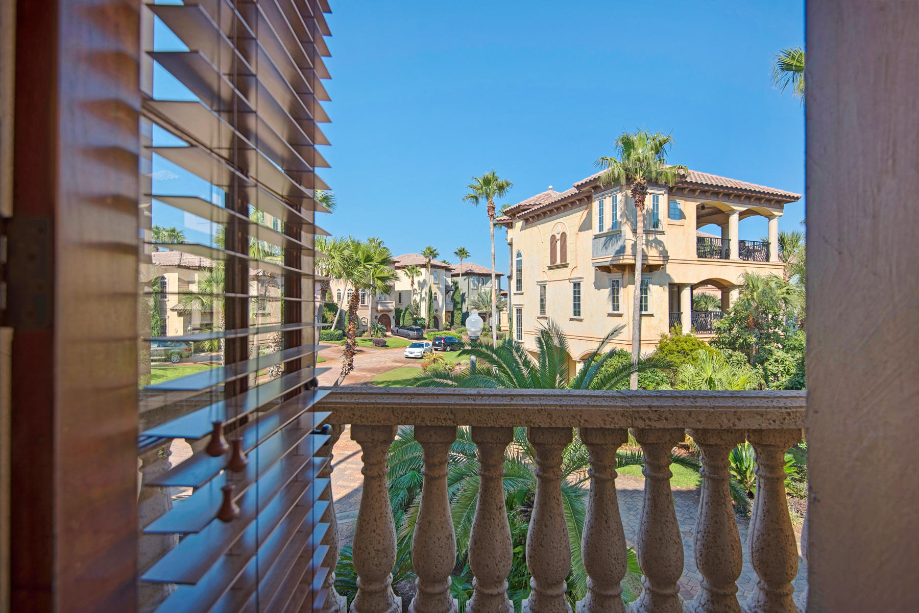 SAINT TROPEZ - Residential