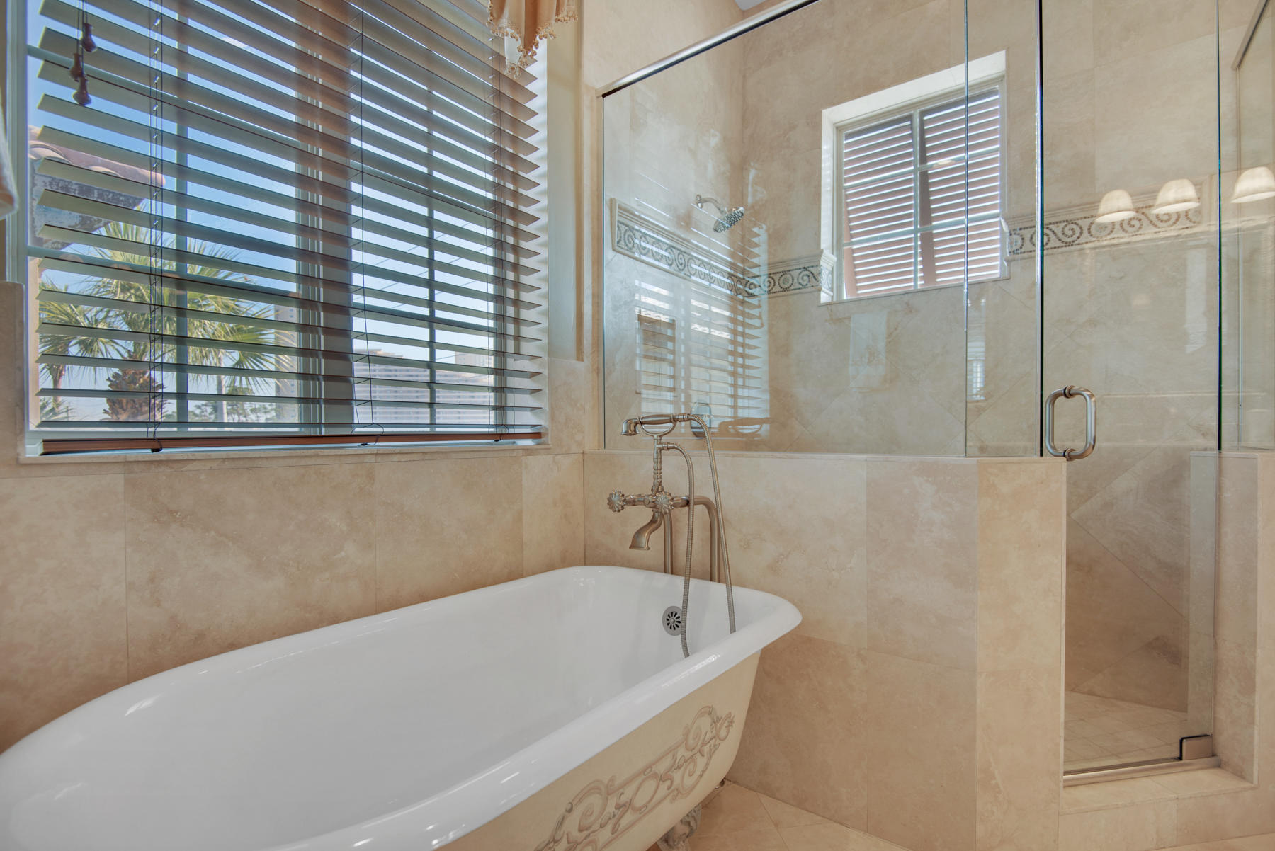 SAINT TROPEZ - Residential