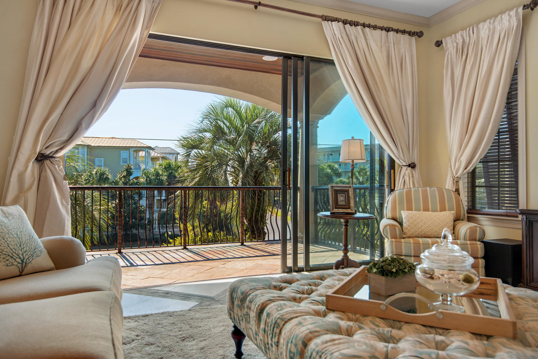 SAINT TROPEZ - Residential