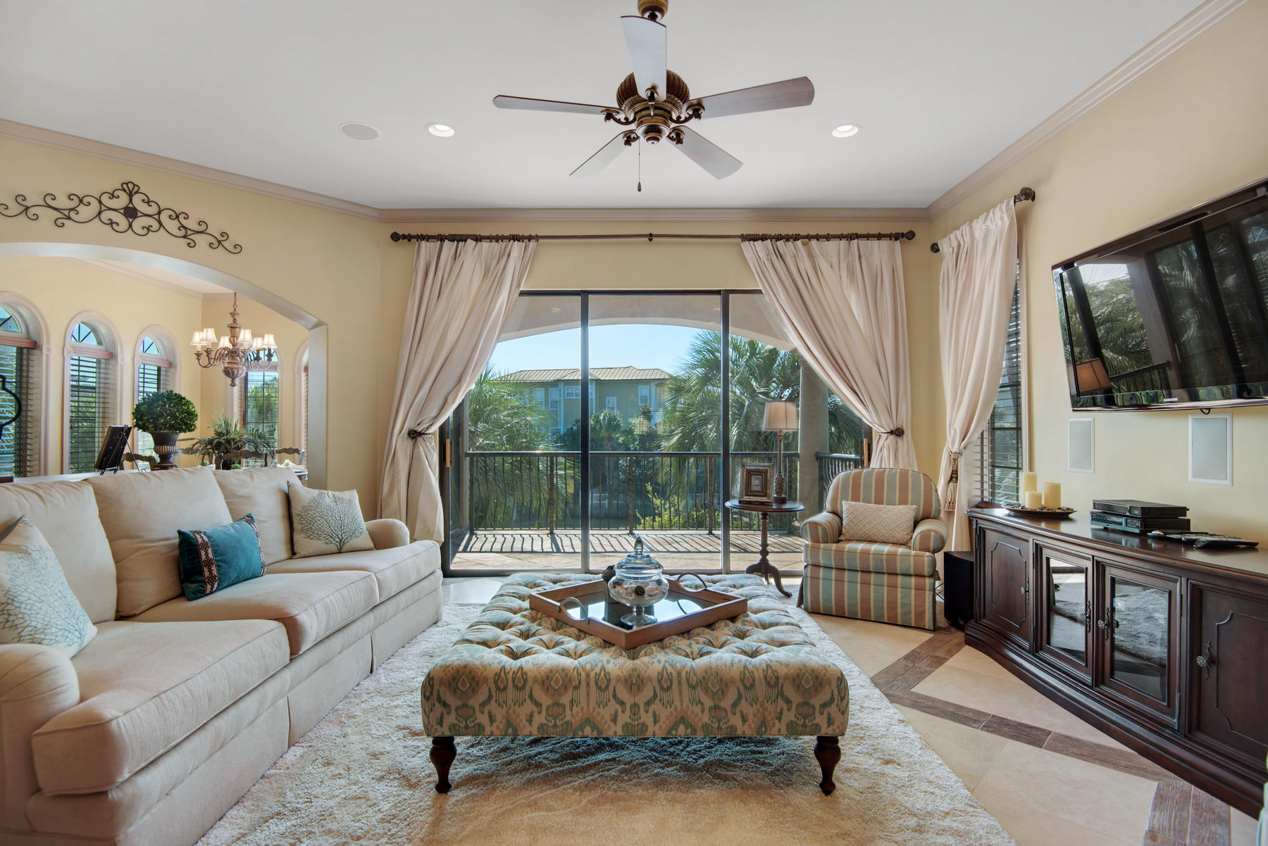 SAINT TROPEZ - Residential