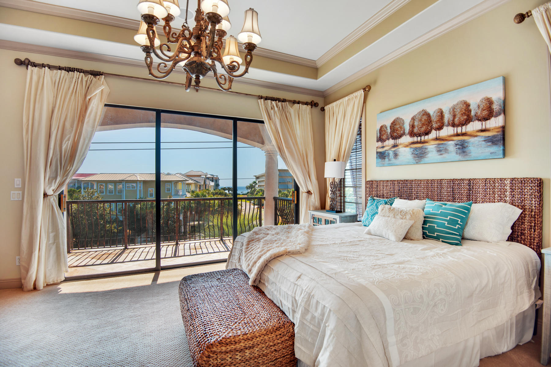 SAINT TROPEZ - Residential