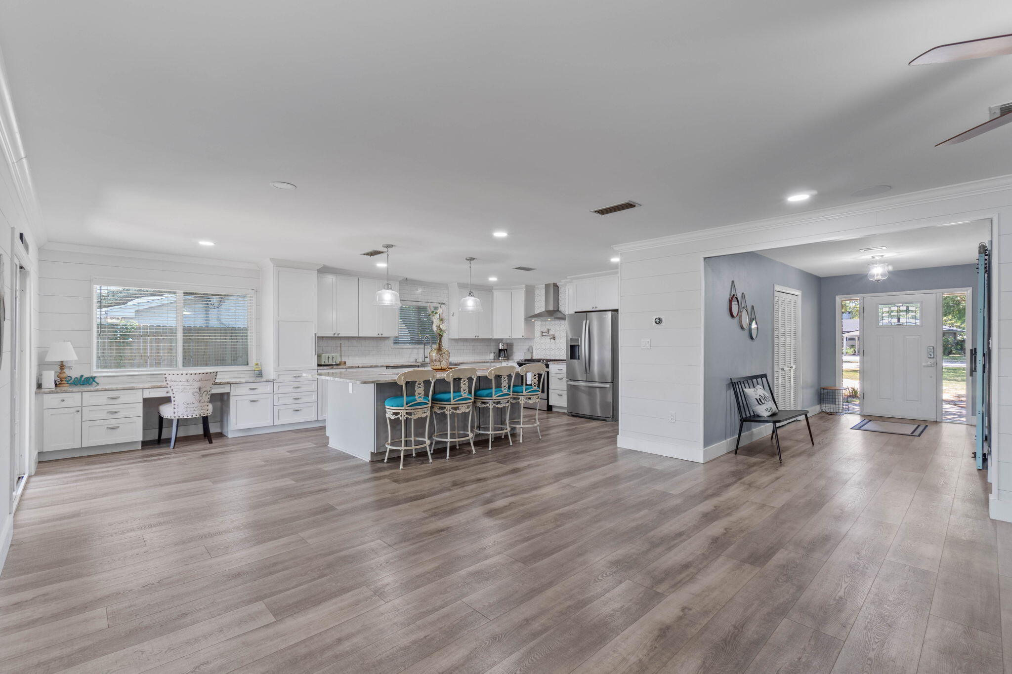COLONY ESTATES - Residential