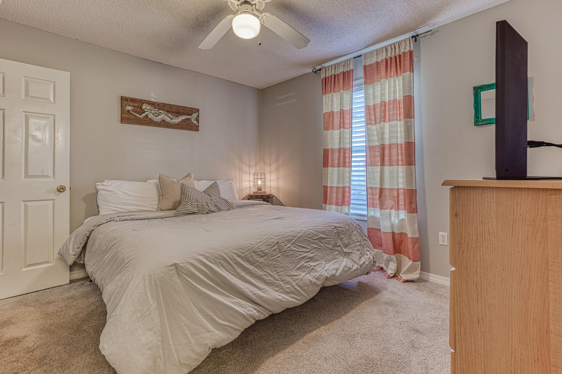 BEACHSIDE VILLAS CONDO - Residential