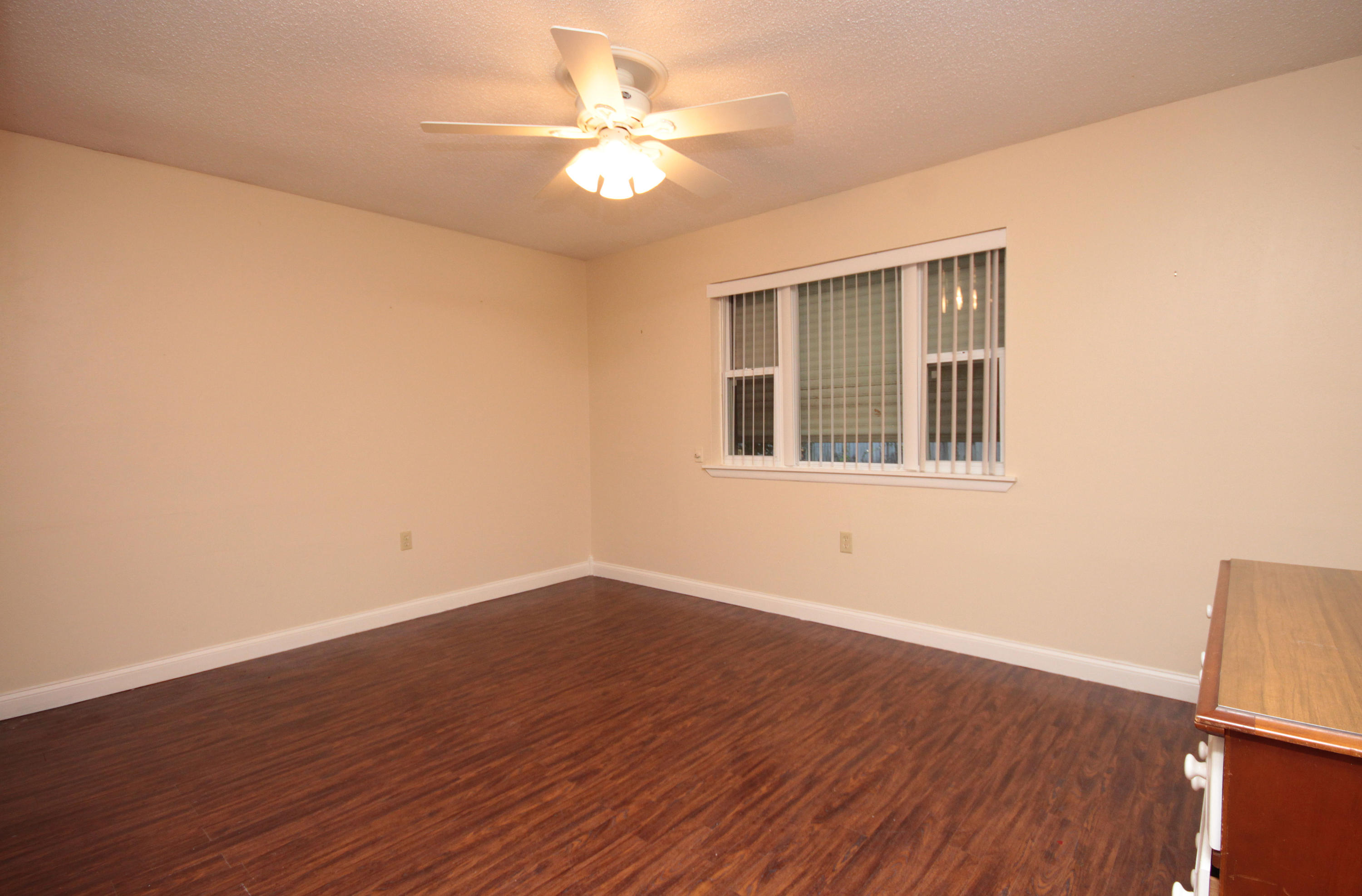 KENWOOD S/D 3RD ADDN - Residential