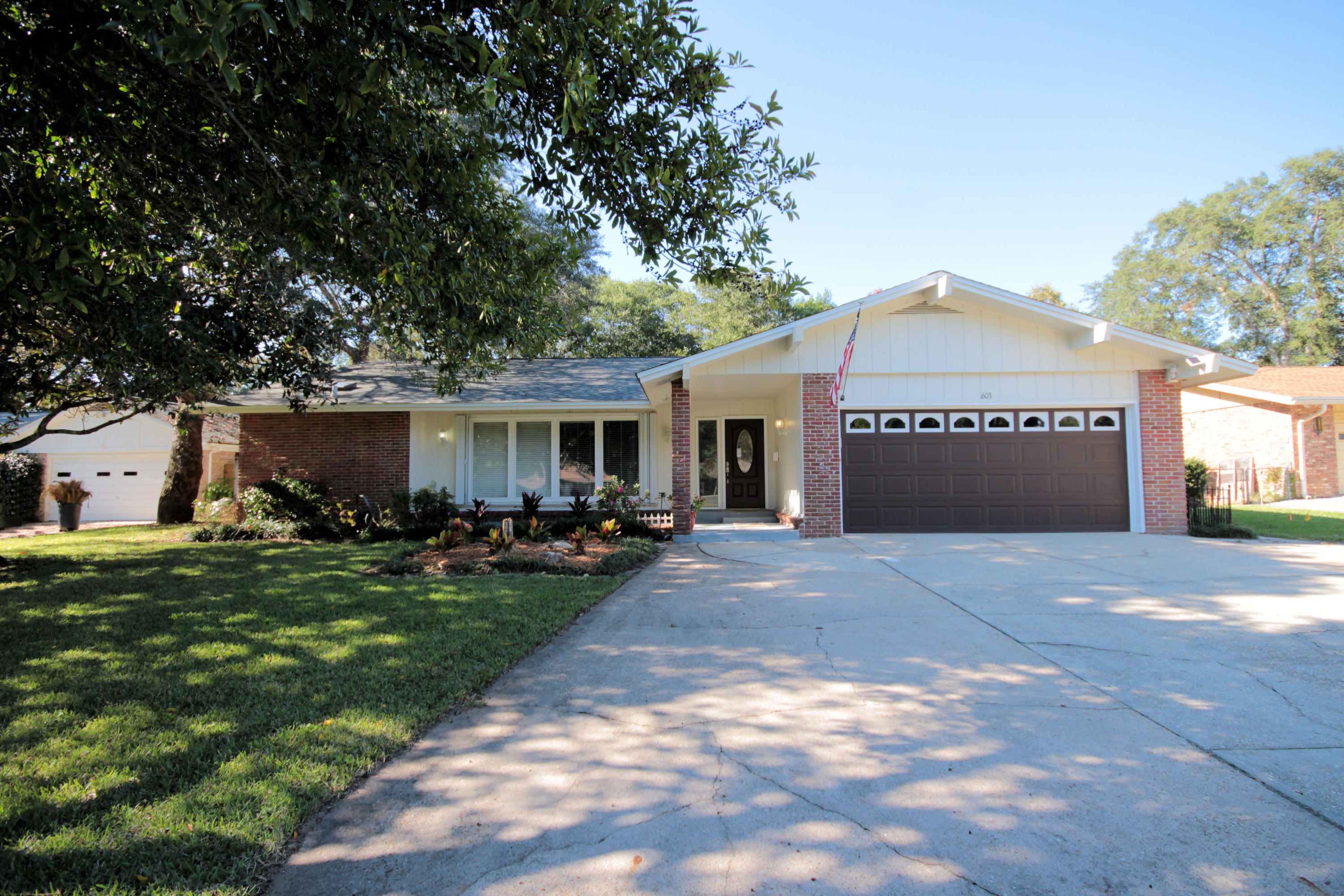 KENWOOD S/D 3RD ADDN - Residential