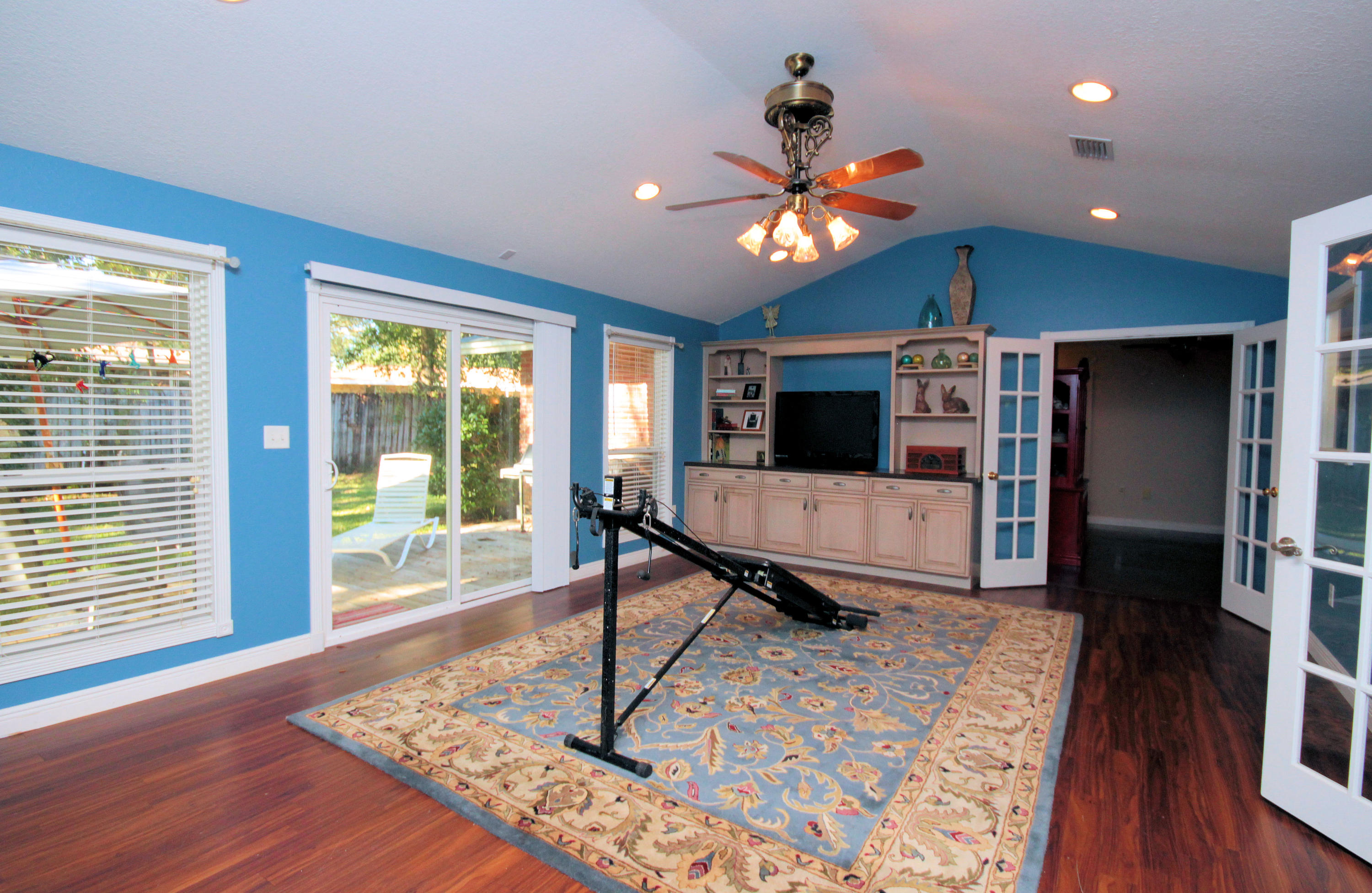 KENWOOD S/D 3RD ADDN - Residential