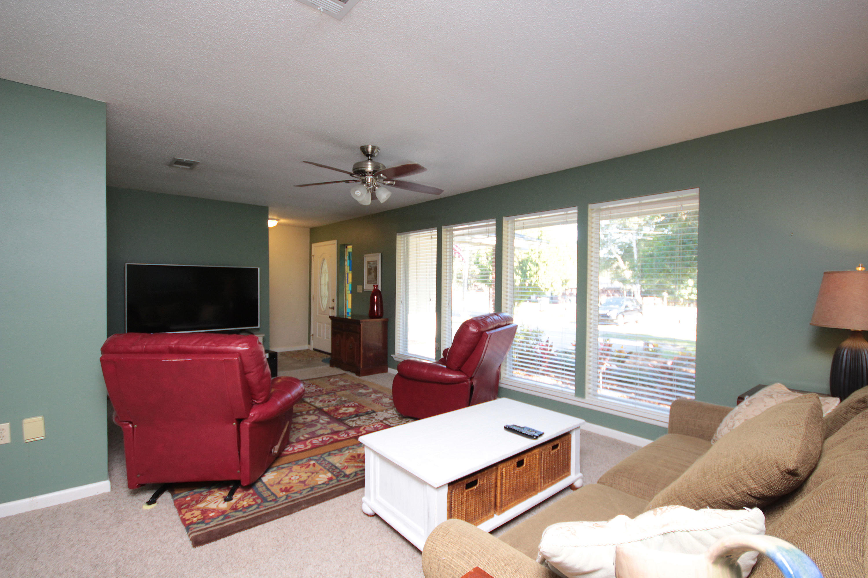 KENWOOD S/D 3RD ADDN - Residential