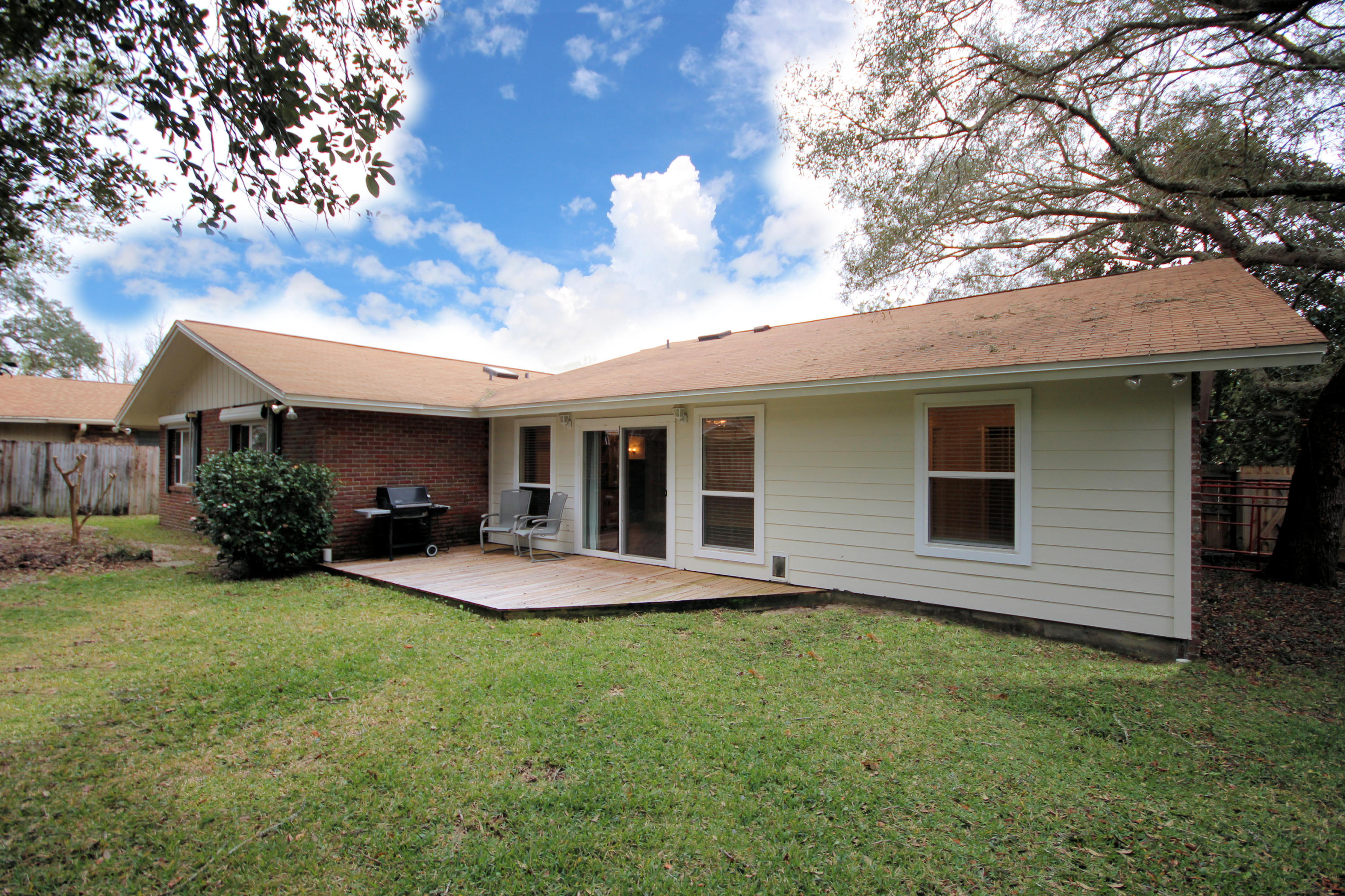 KENWOOD S/D 3RD ADDN - Residential