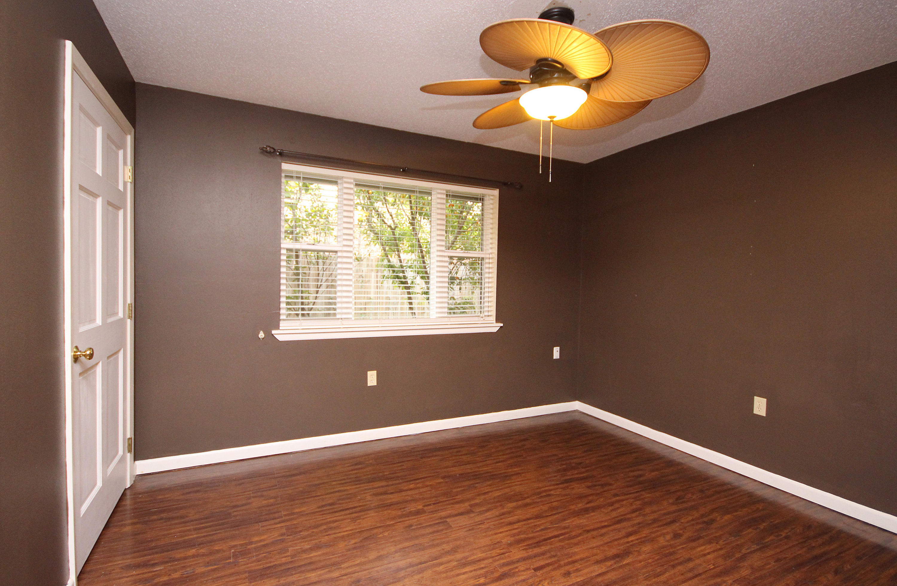 KENWOOD S/D 3RD ADDN - Residential