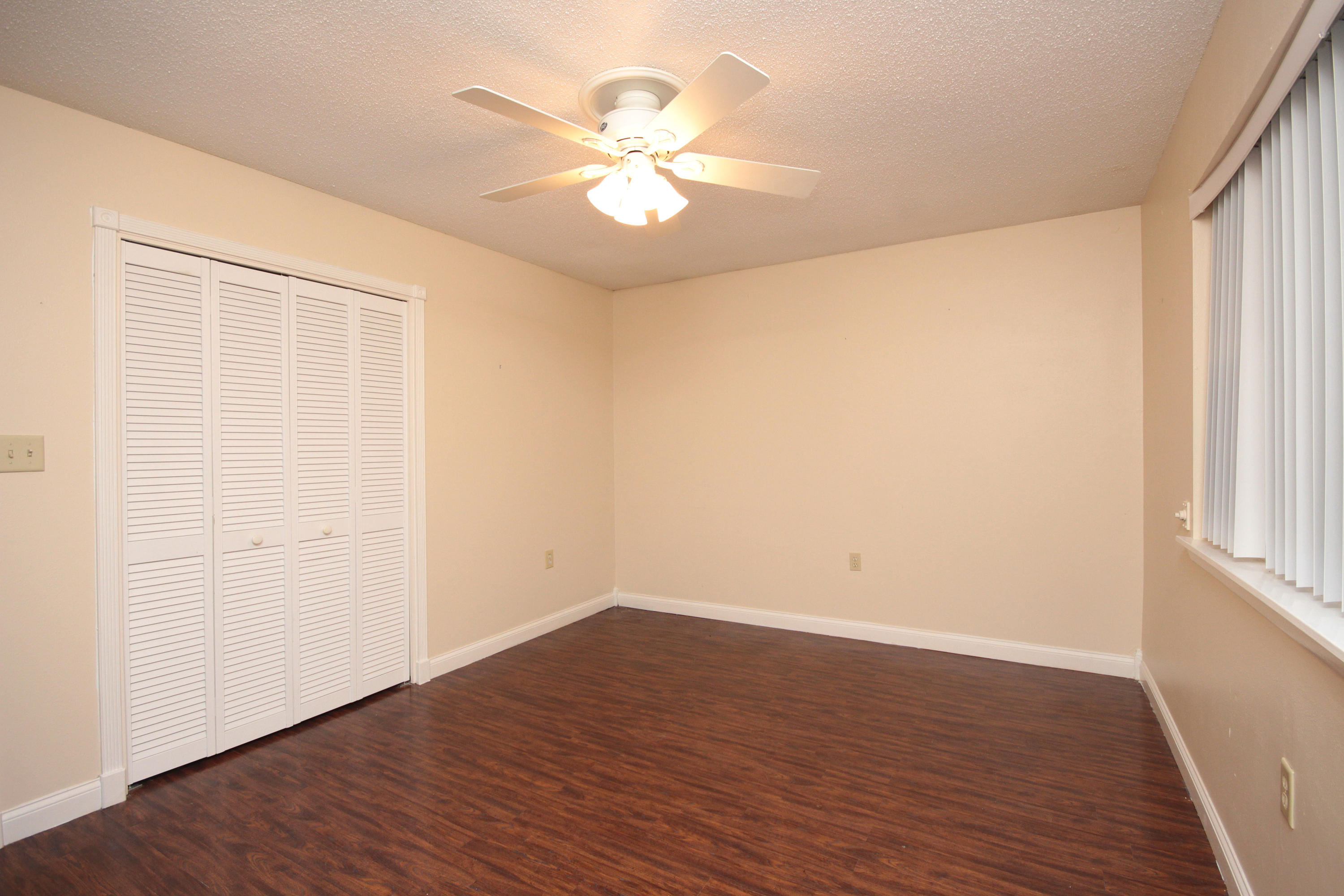 KENWOOD S/D 3RD ADDN - Residential