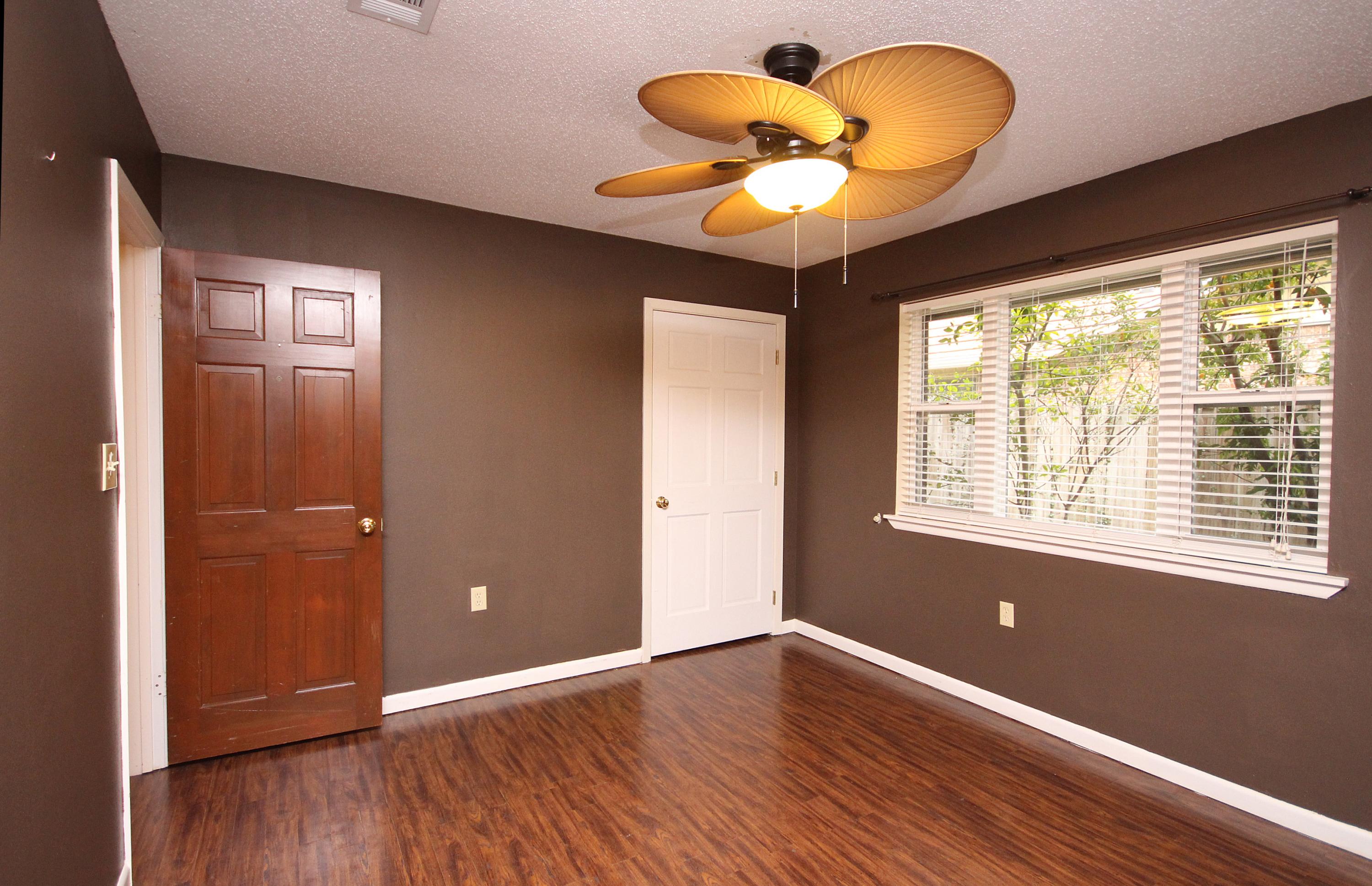 KENWOOD S/D 3RD ADDN - Residential